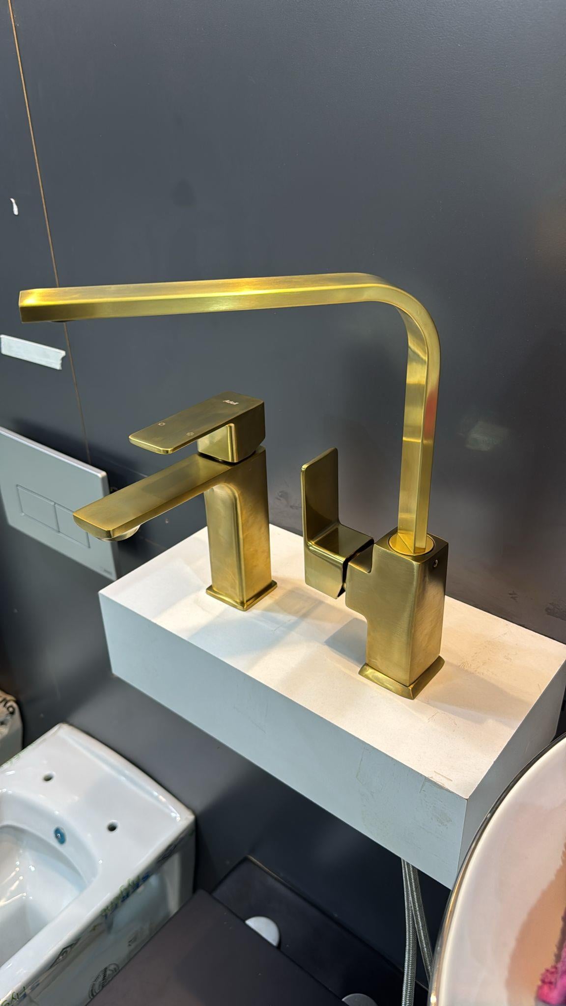 Adell Bloc Mat Gold Eviye Bataryası
