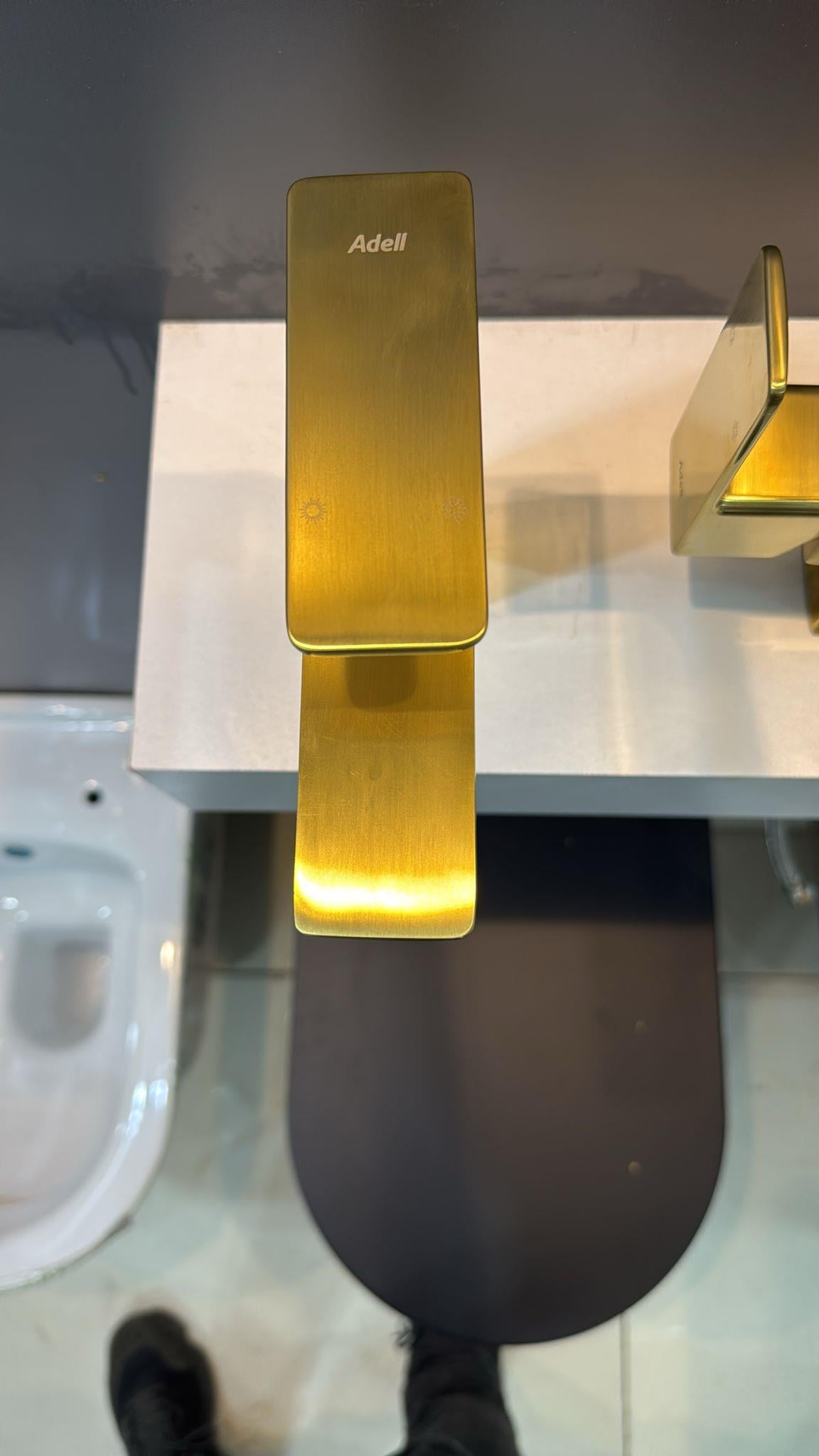 Adell Bloc Mat Gold Lavabo Bataryası