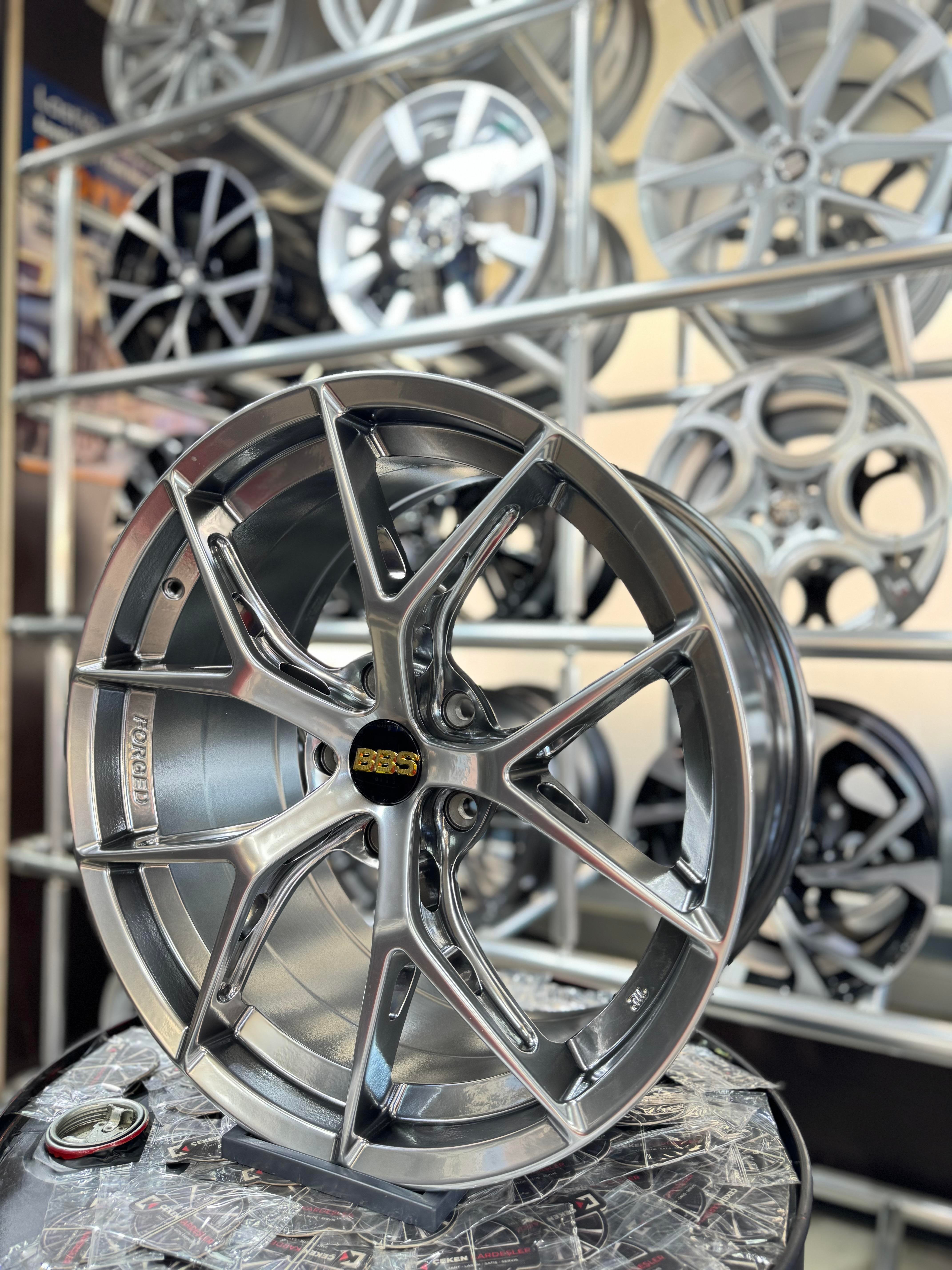 18'' 5x112 BBS Fİ R FORGED HAVA KANALLI HYPER BLACK JANT MODELİ