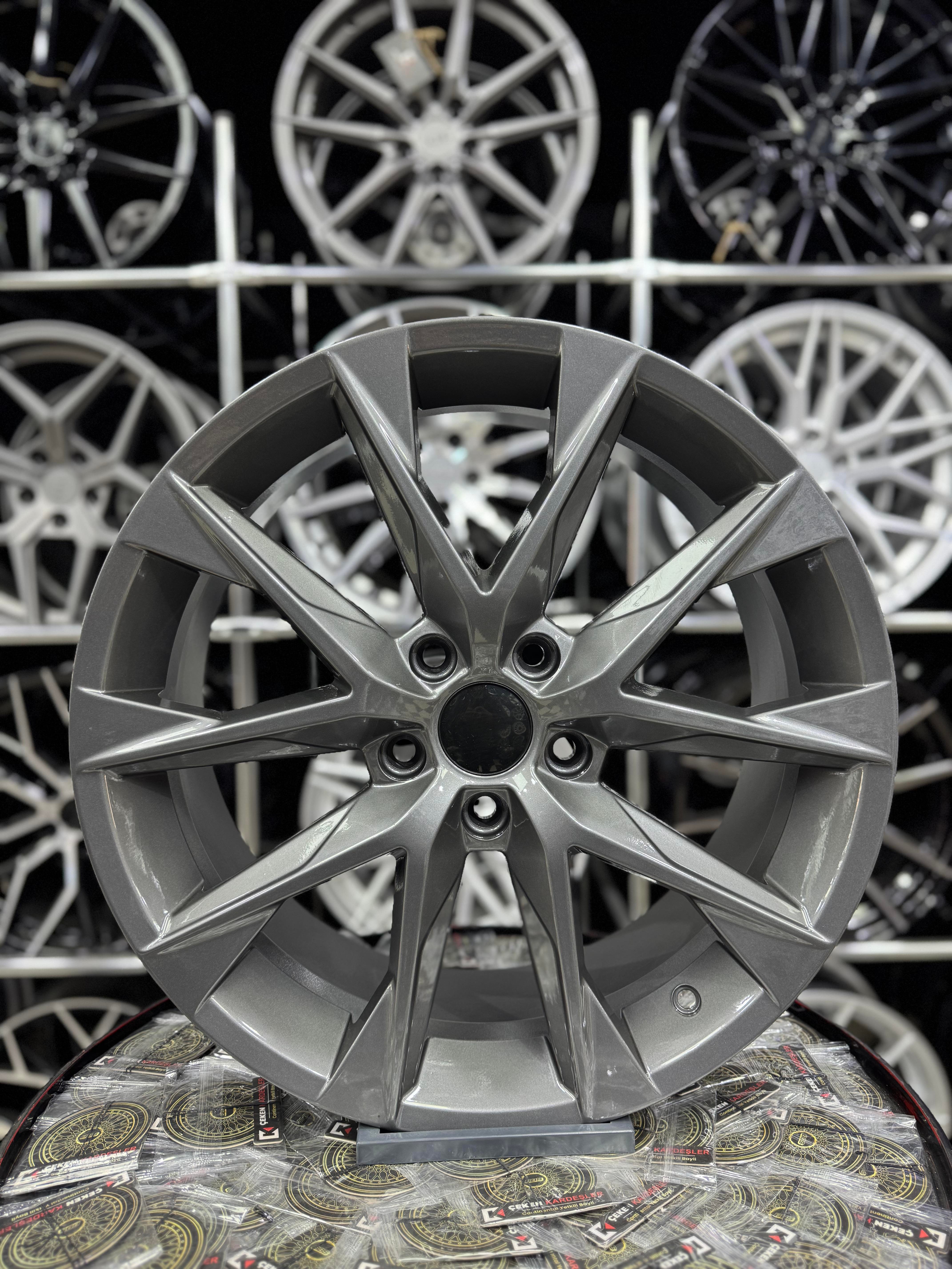 18'' 5x112 SEAT LEON AKREP GUNMETAL JANT MODELİ