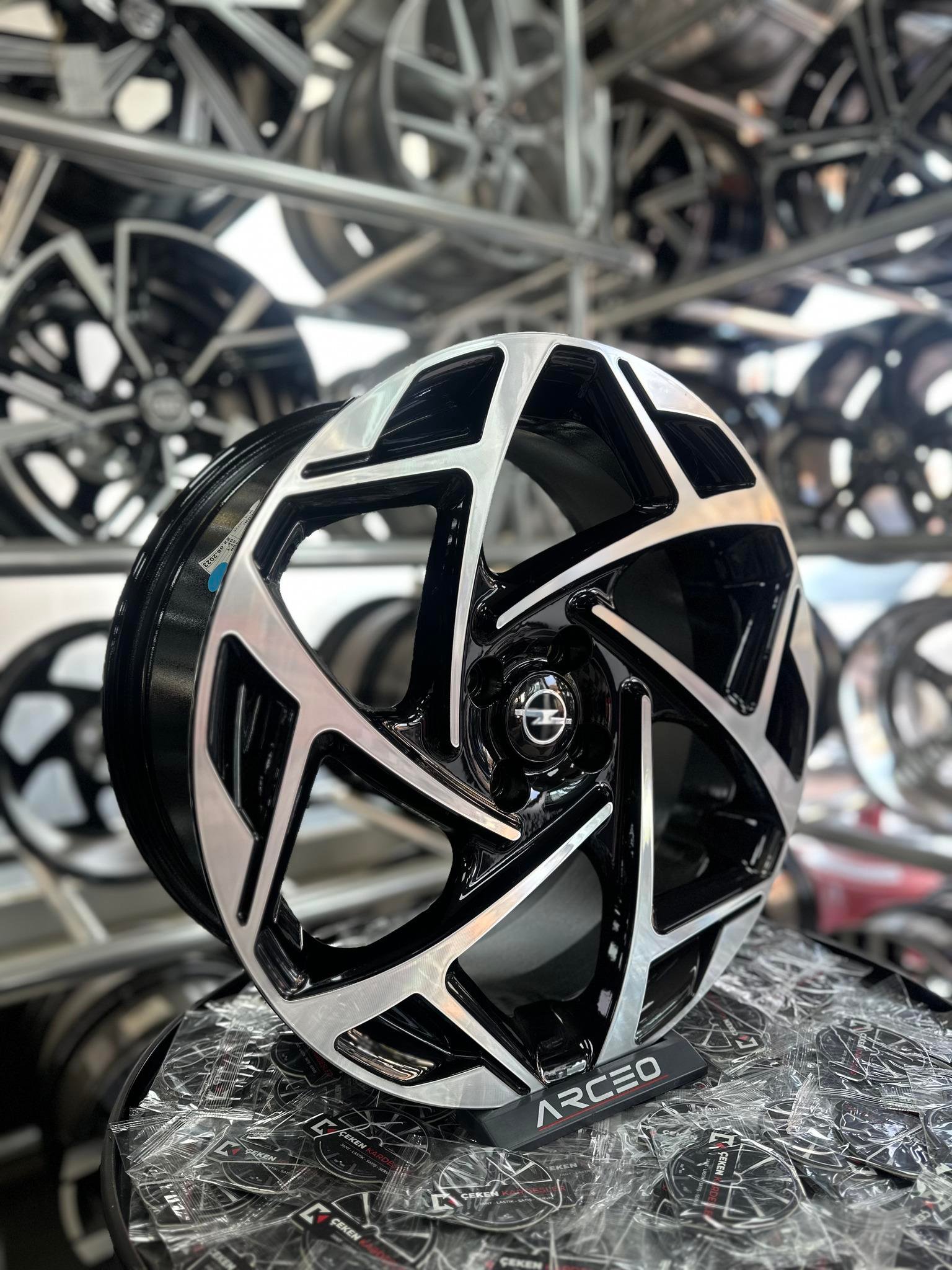 19'' 5X120 OPEL İNSİGNİA ATOM BLACK DİAMOND JANT MODELİ