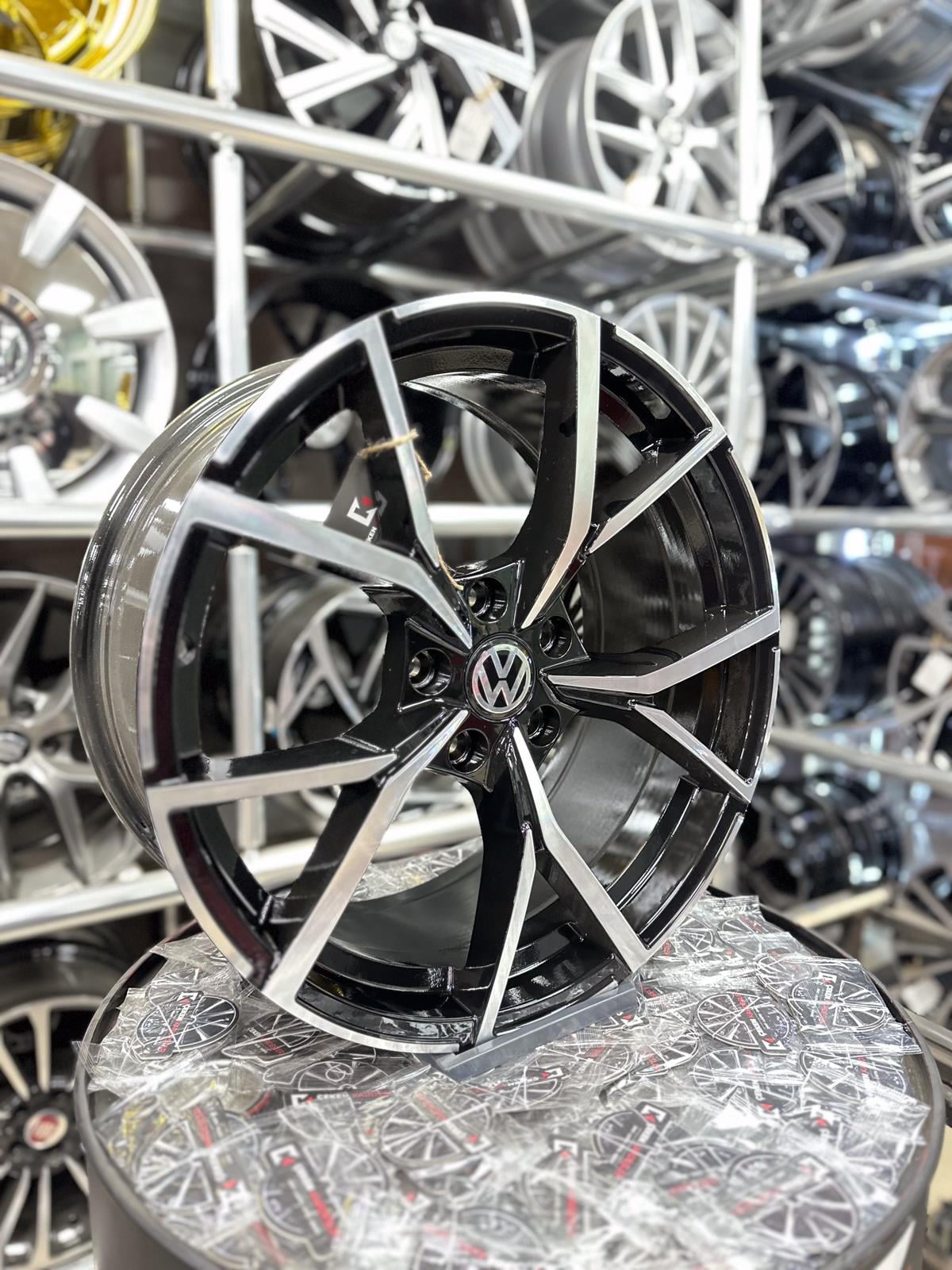 Golf 8 R Jant Modeli