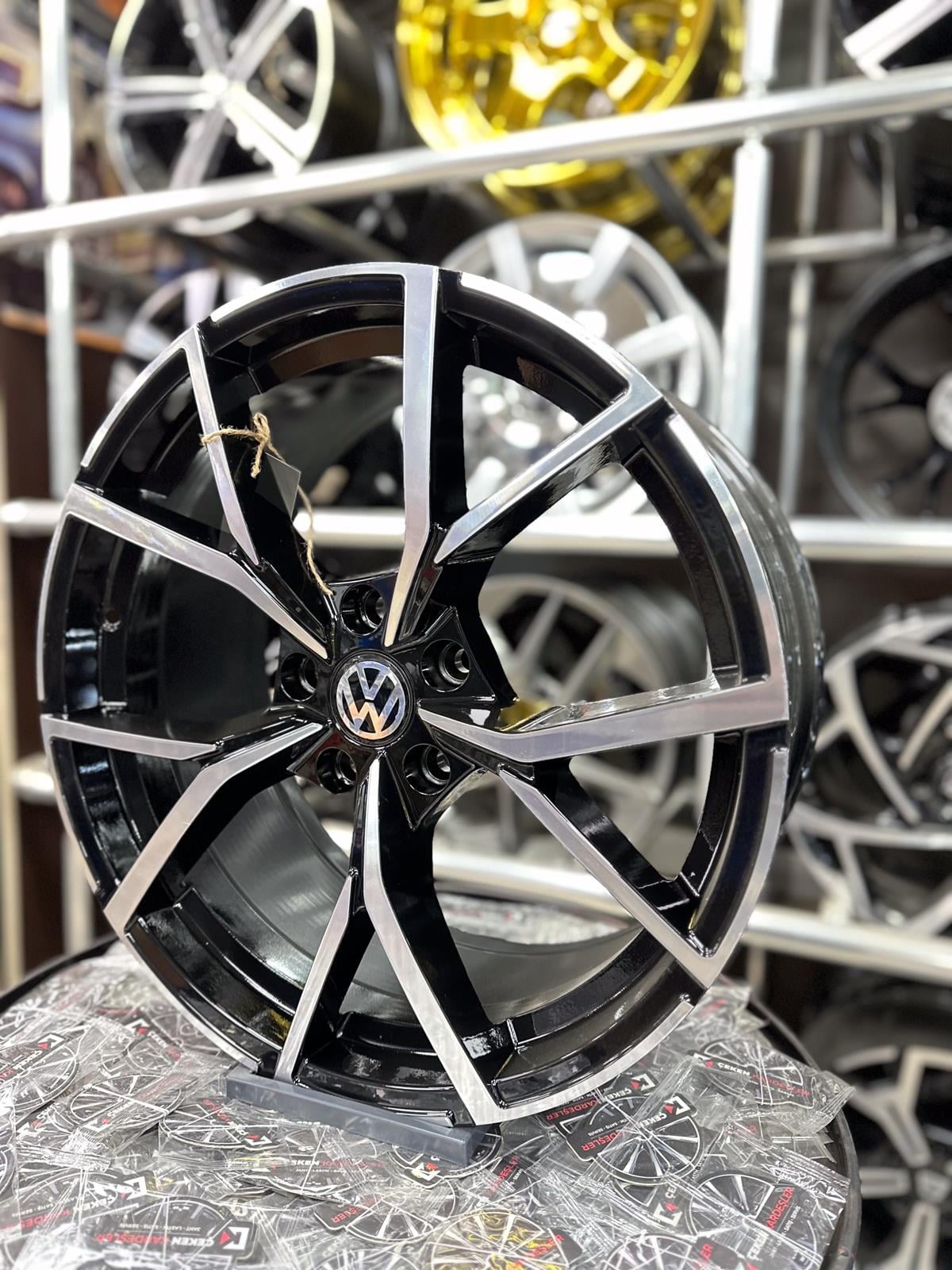 Golf 8 R Jant Modeli