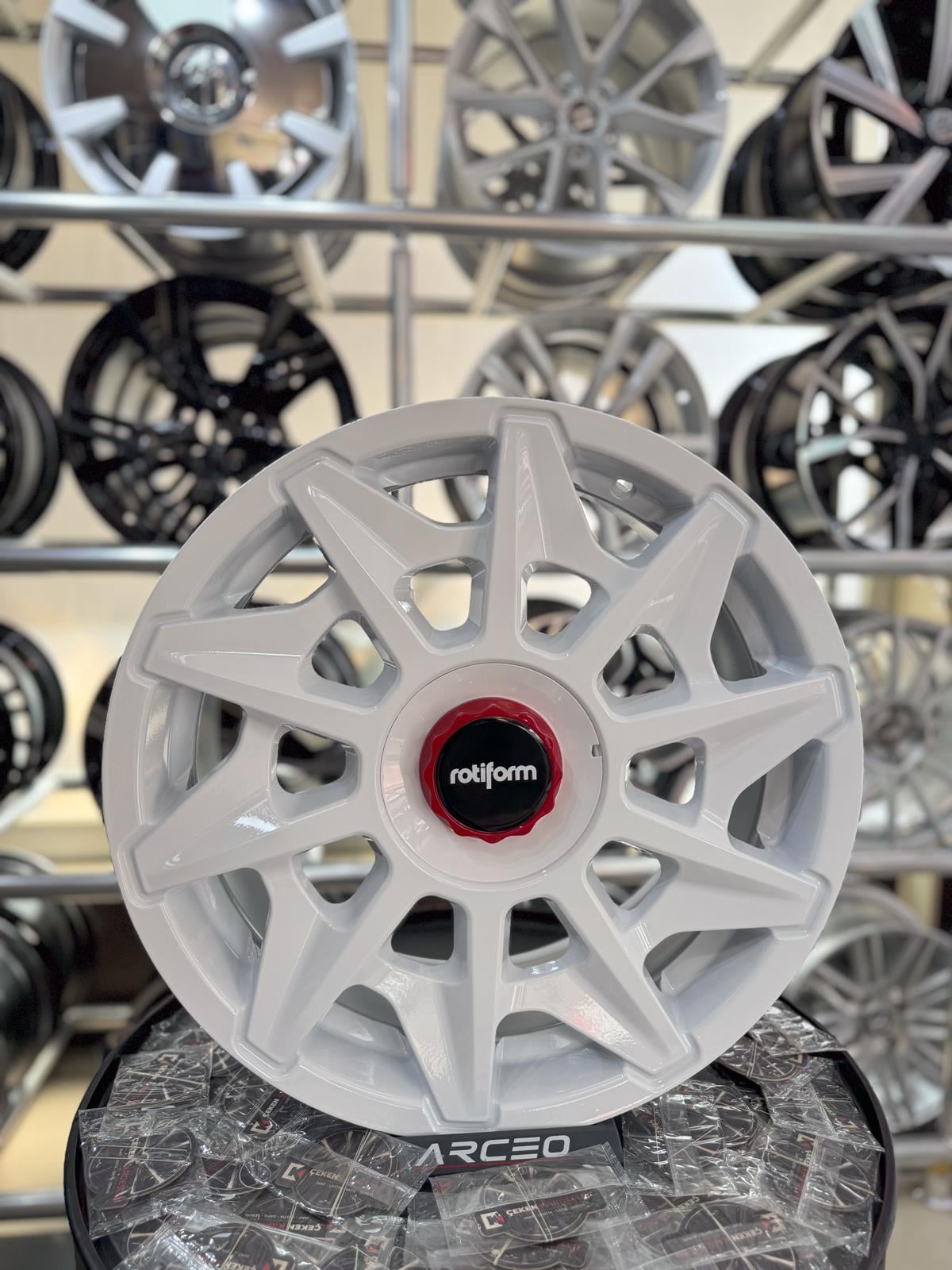 Rotiform Zeus Jant Modeli