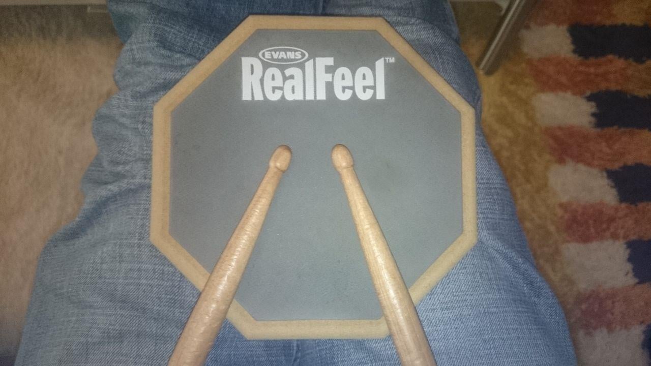 6 REAL FEEL TEK TARAFLI SEHPA MONTAJ ÖZELLİKLİ ÇAL