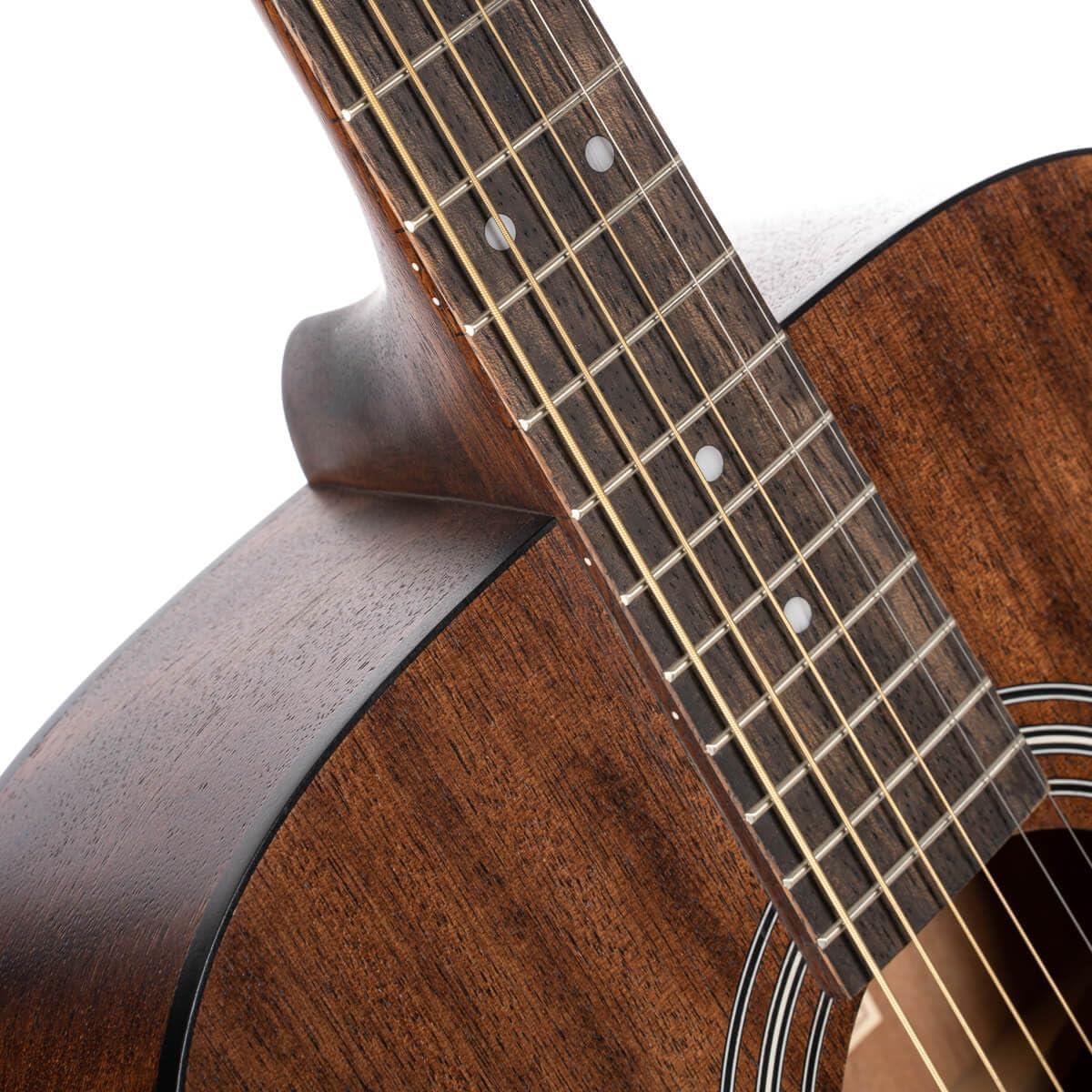 AKUSTİK GİTAR, OPEN PORE, MASİF LADİN KAPAK, ARKA&