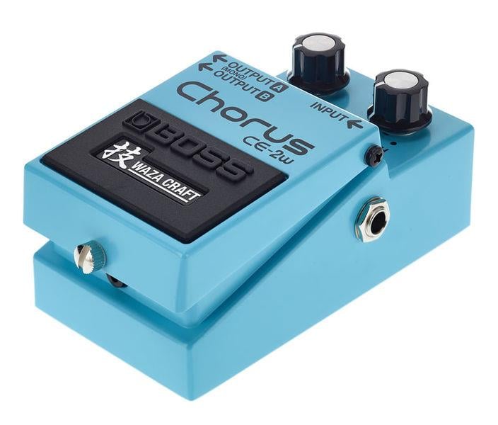 BOSS CE-2W Waza Craft Chorus  Pedal