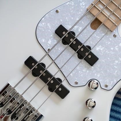 CORT NJS4BK BASS GİTAR, 4 TELLİ, ÇANTALI, SİYAH