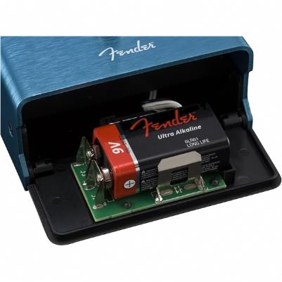 Fender Mirror Image Delay Pedalı