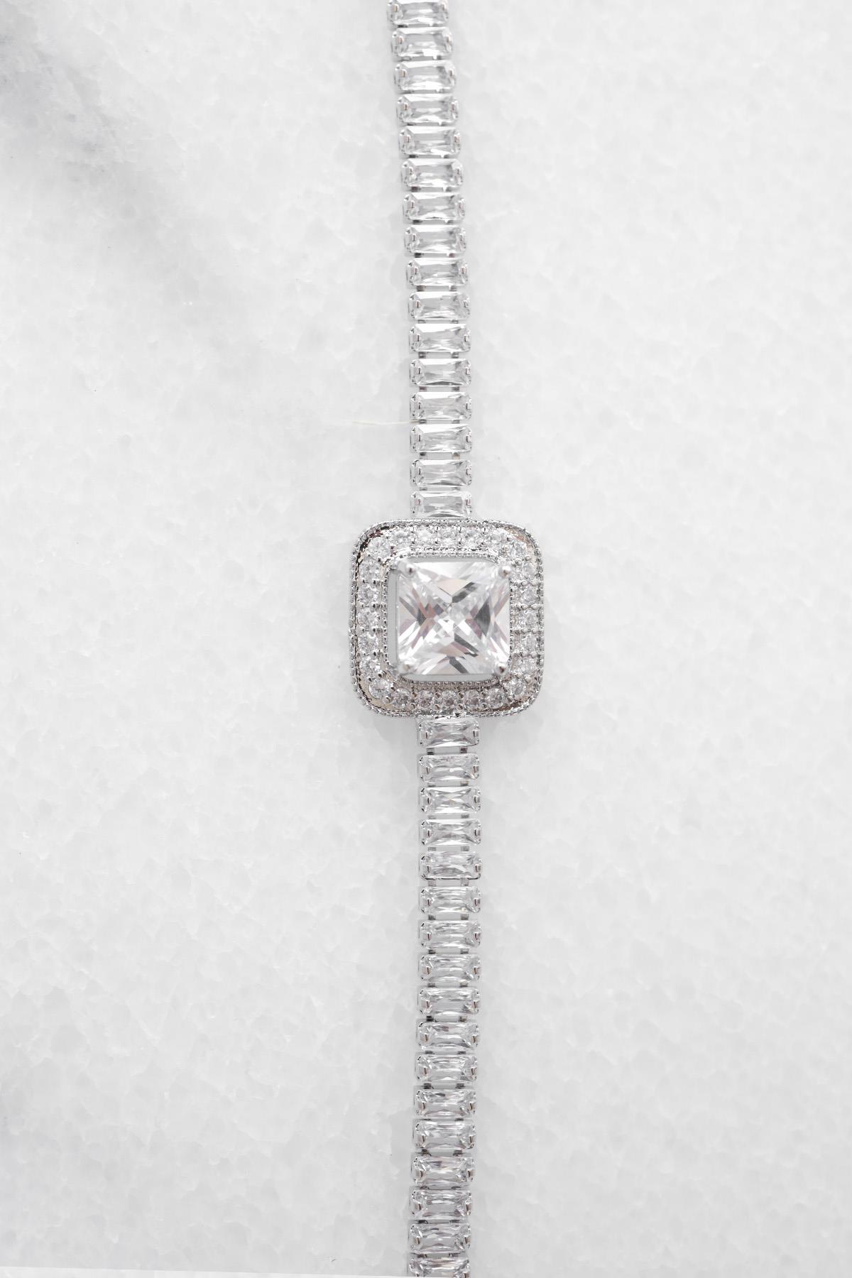 Kristal Kare Parıltılı Silver Bileklik