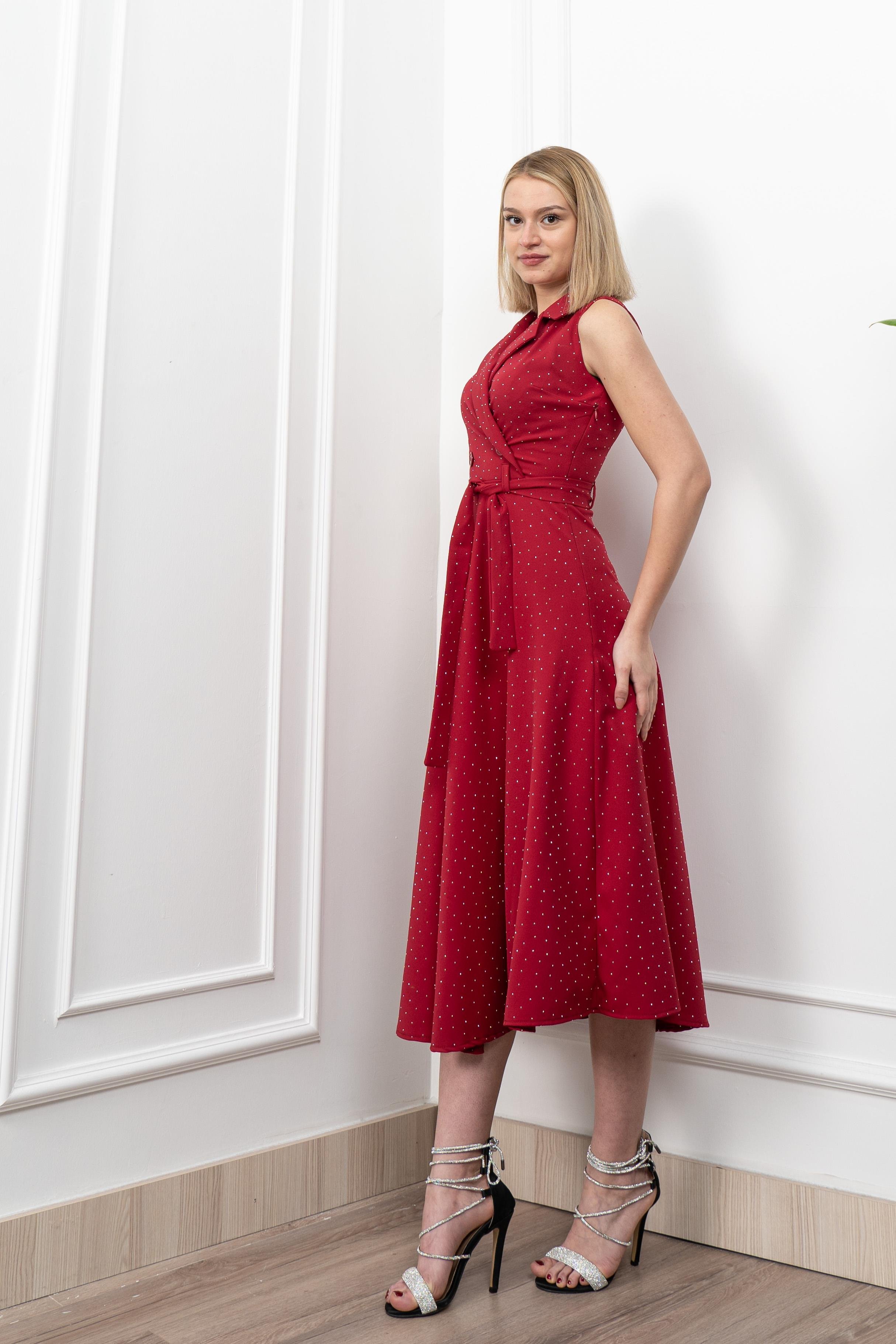 Beli Kuşaklı Yakalı Ve Taş Detaylı Uzun Elbise 50338