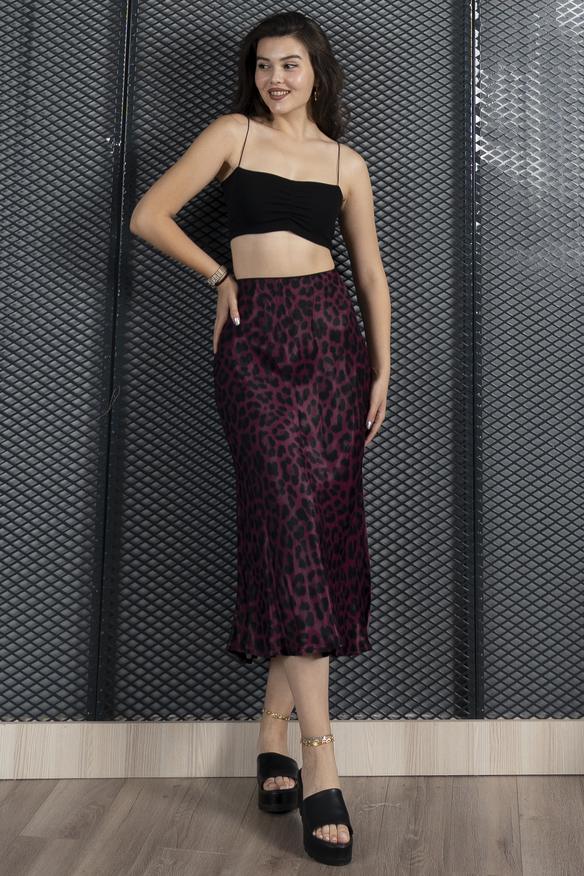 Desenli Saten Kumaş Etek 6718