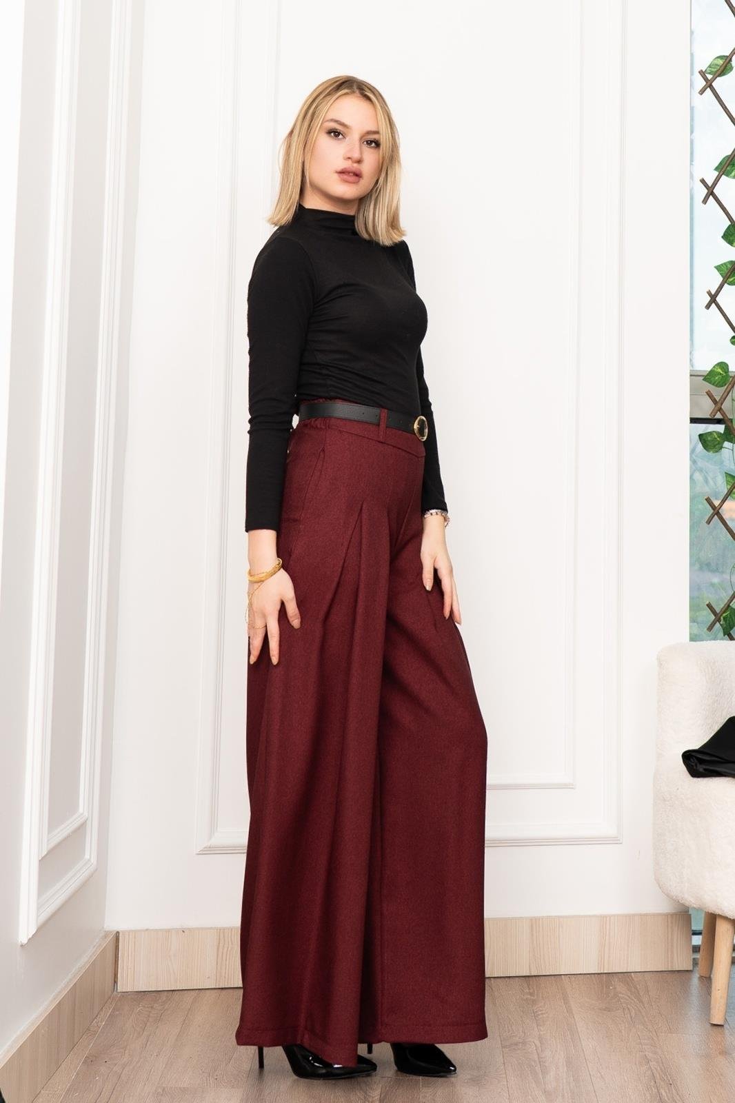 Dikiş Pilili Bol Paça Kemerli Pantolon 30183