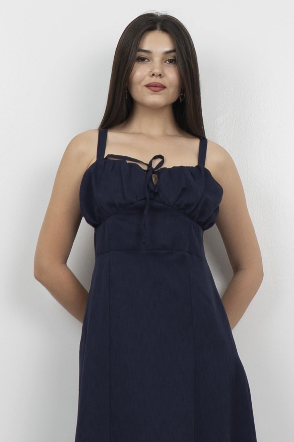 Göğüs Büzgülü Önden Yırtmaçlı Askılı Uzun Elbise 50322