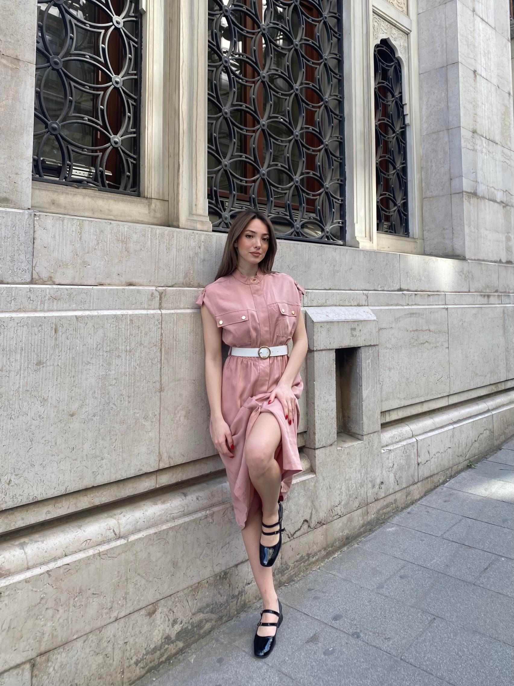 Hakim Yaka Kemerli Düğmeli Uzun Elbise 50311