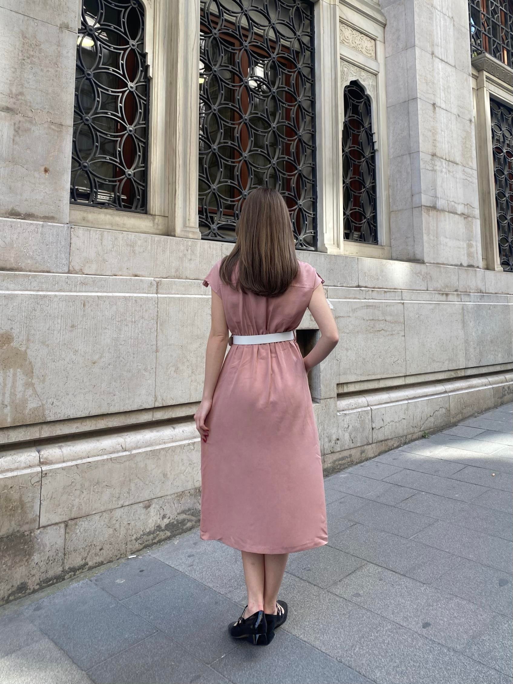 Hakim Yaka Kemerli Düğmeli Uzun Elbise 50311