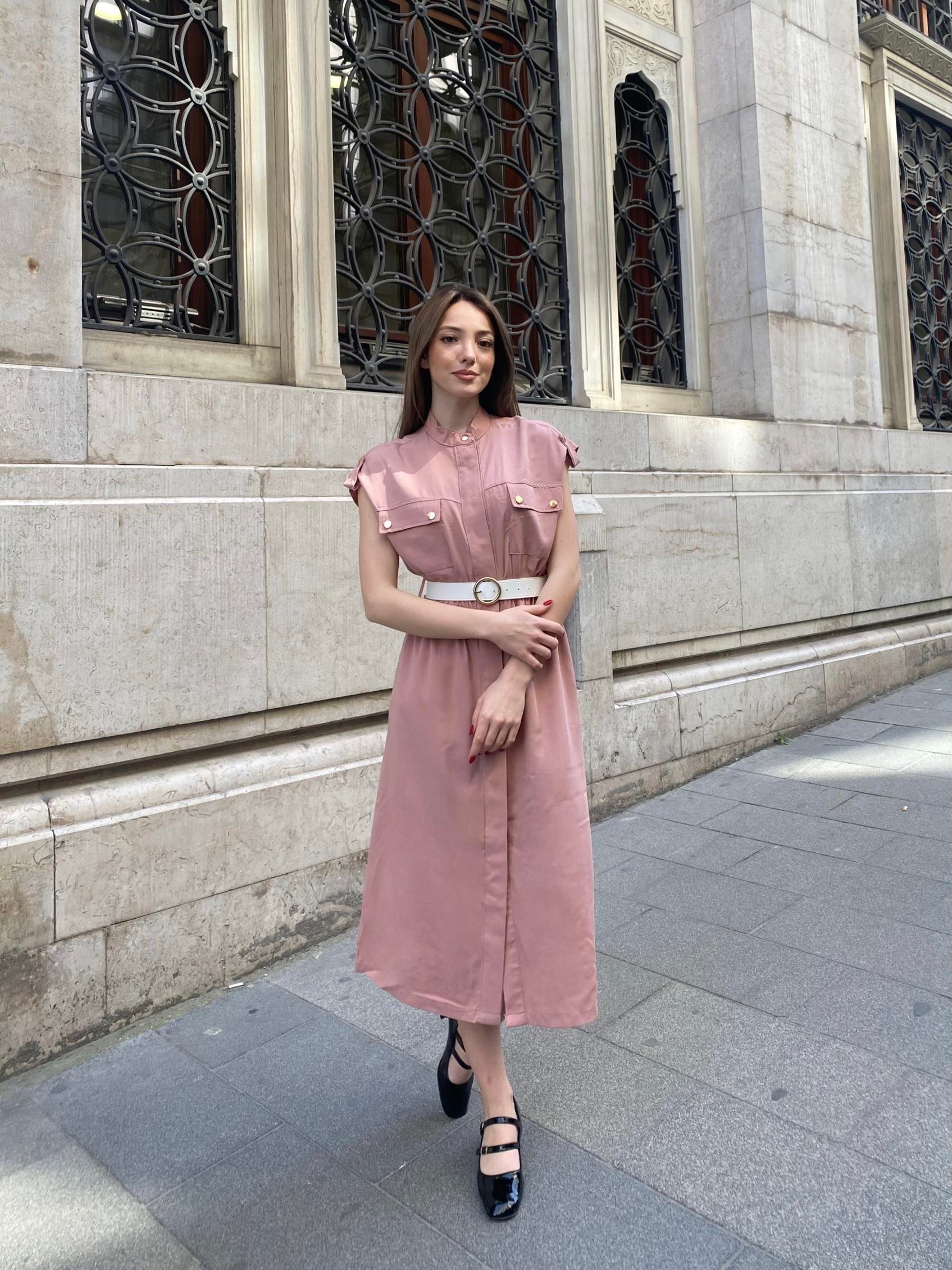 Hakim Yaka Kemerli Düğmeli Uzun Elbise 50311