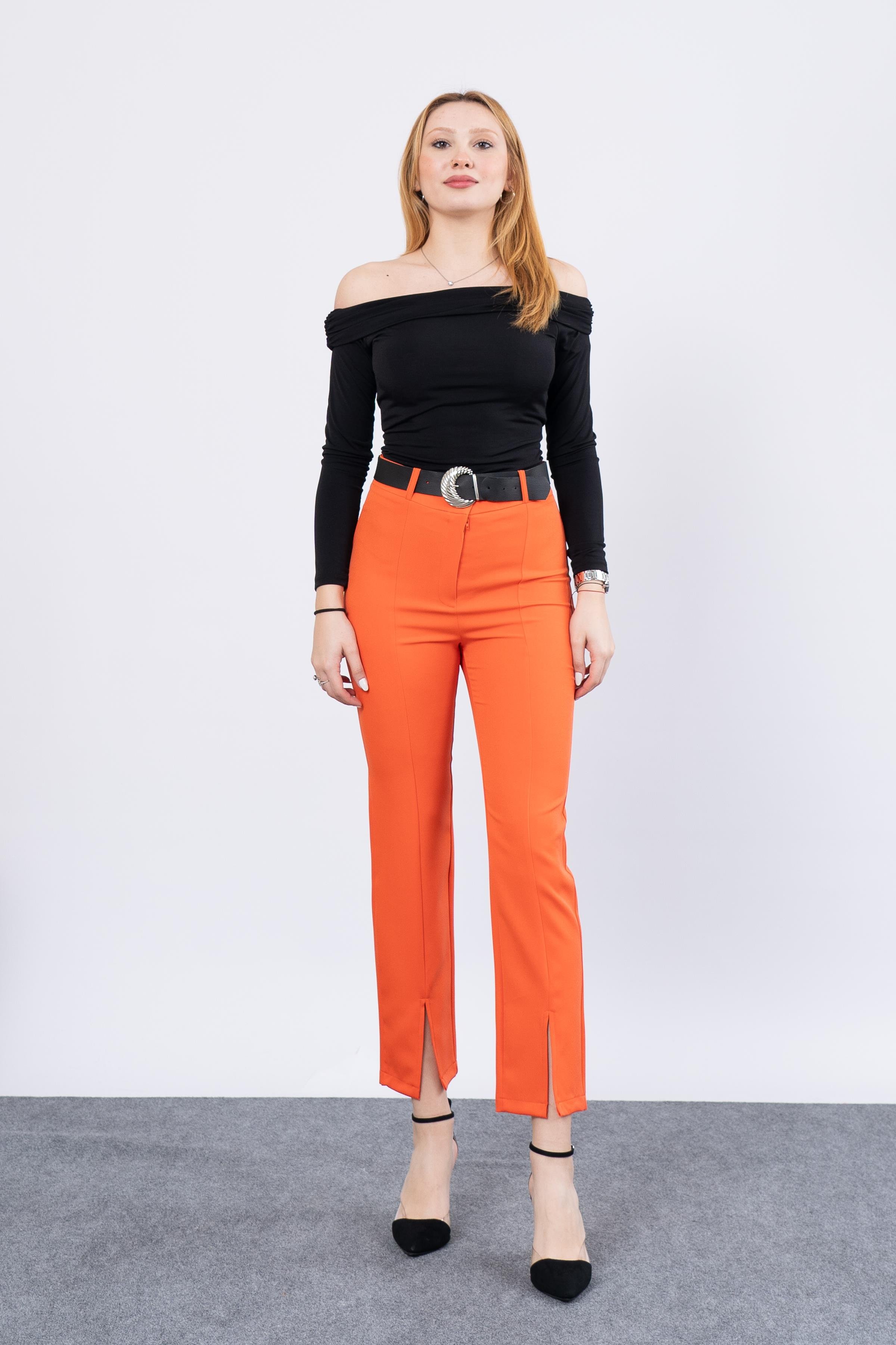 Paçası Yırtmaçlı Kemerli Pantolon 3878