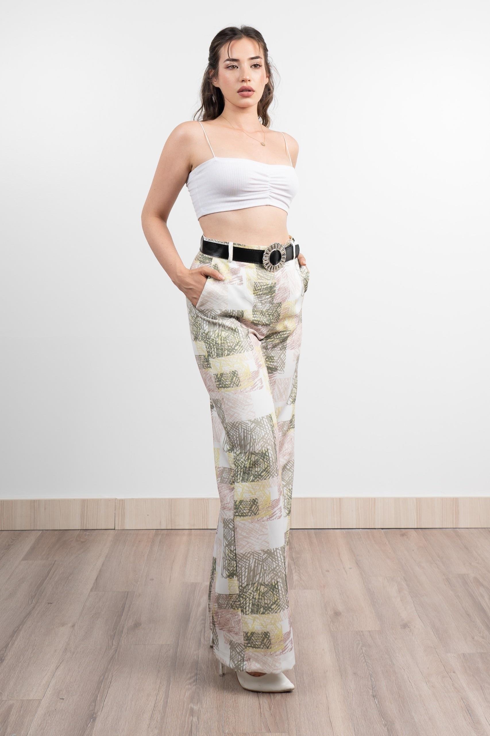 Renkli Bol Paça Kemerli ve Cepli Kumaş Pantolon 30031