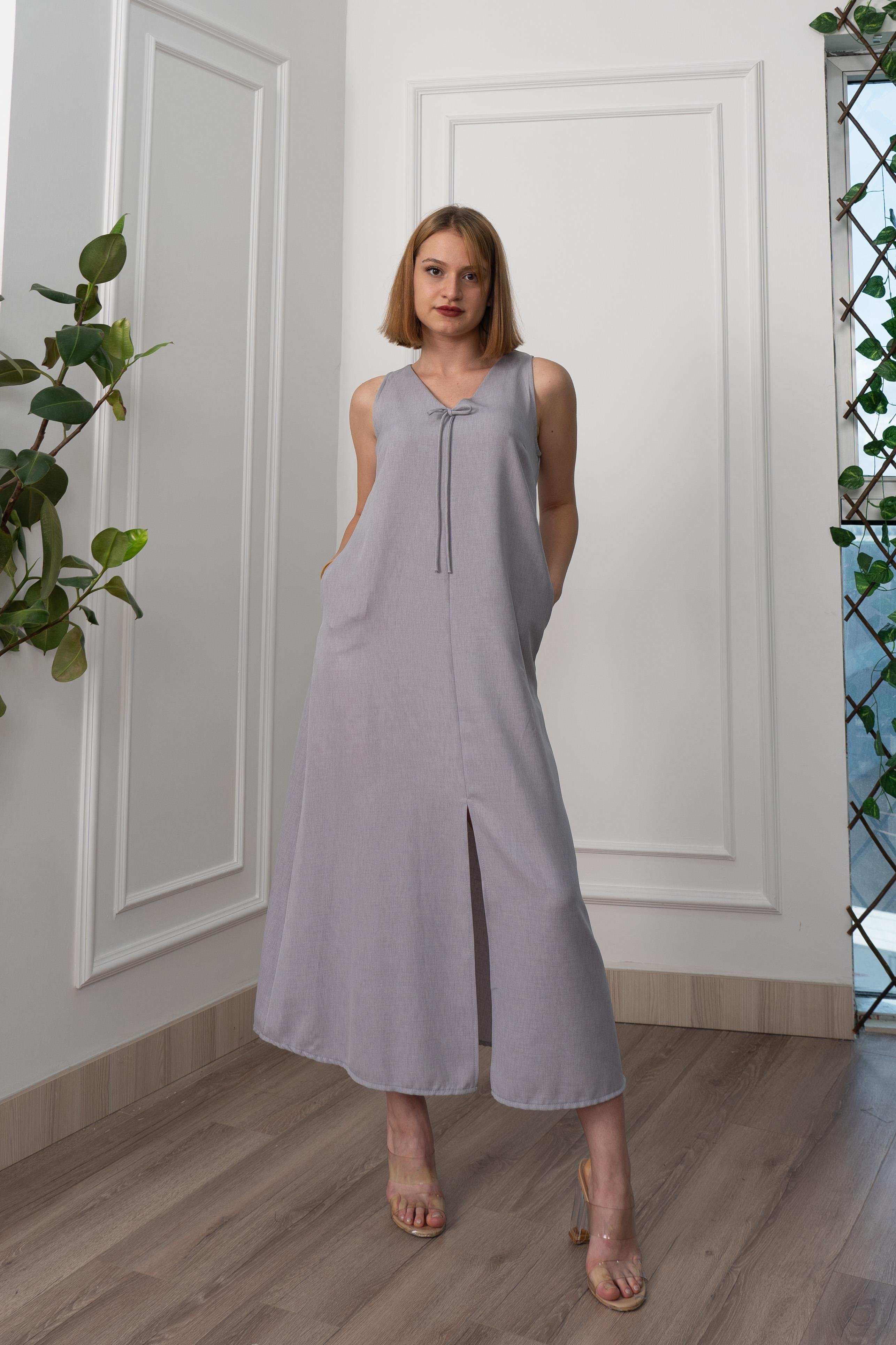 V Yaka Spagetti İp Detaylı Yırtmaçlı Uzun Elbise 50324