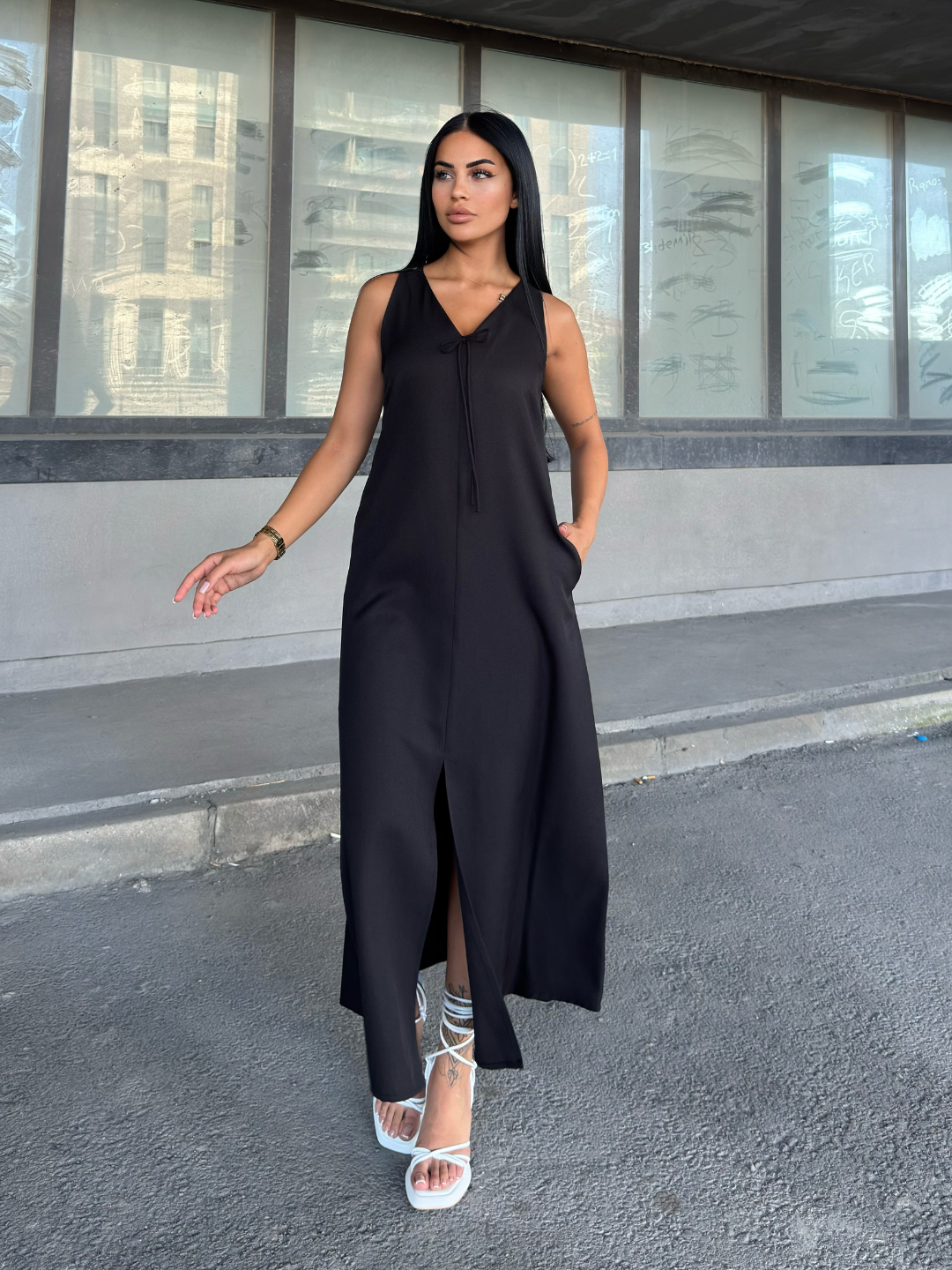 V Yaka Spagetti İp Detaylı Yırtmaçlı Uzun Elbise 50324