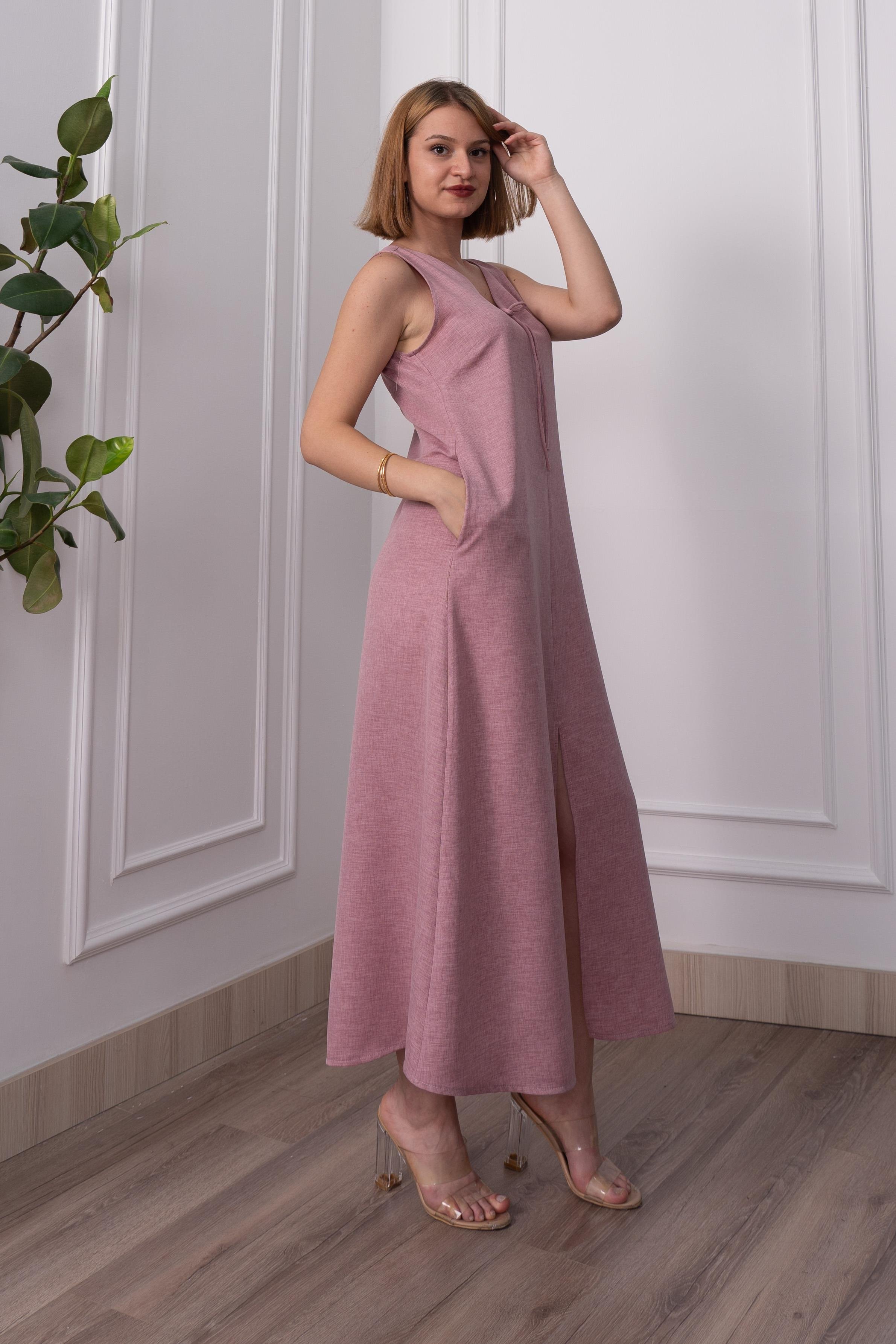 V Yaka Spagetti İp Detaylı Yırtmaçlı Uzun Elbise 50324