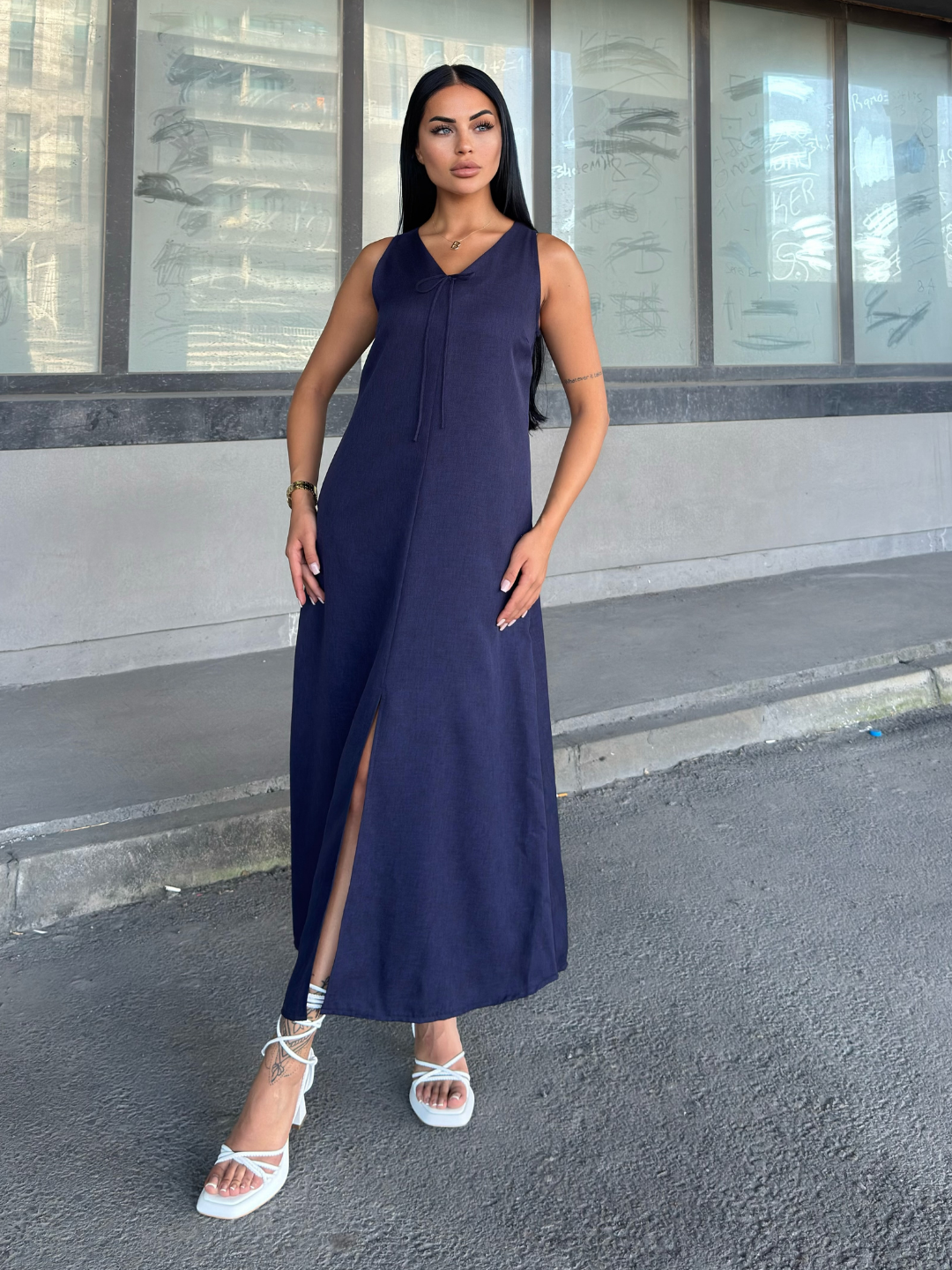 V Yaka Spagetti İp Detaylı Yırtmaçlı Uzun Elbise 50324