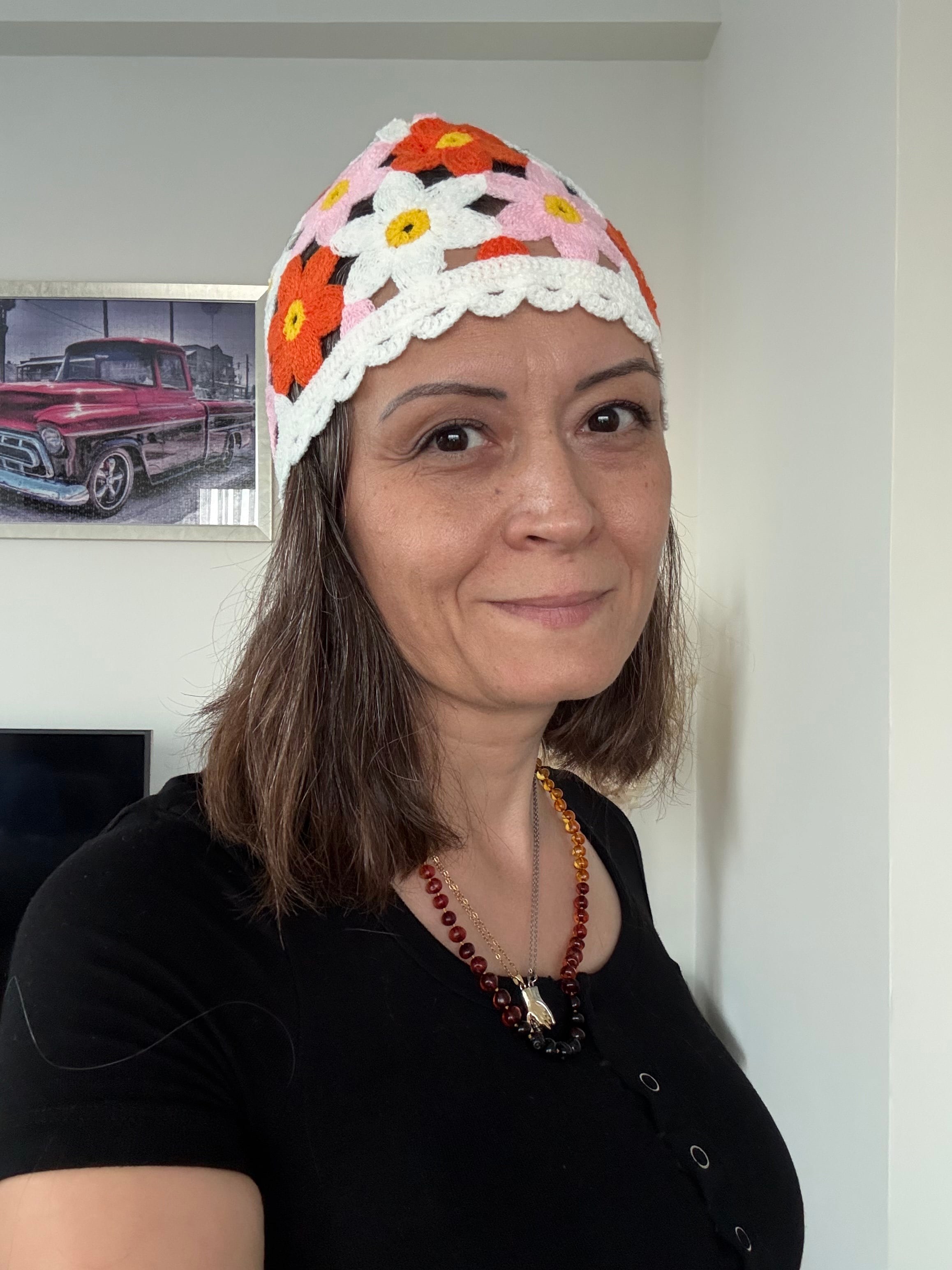 Bohem Çiçek Motifli Bere 