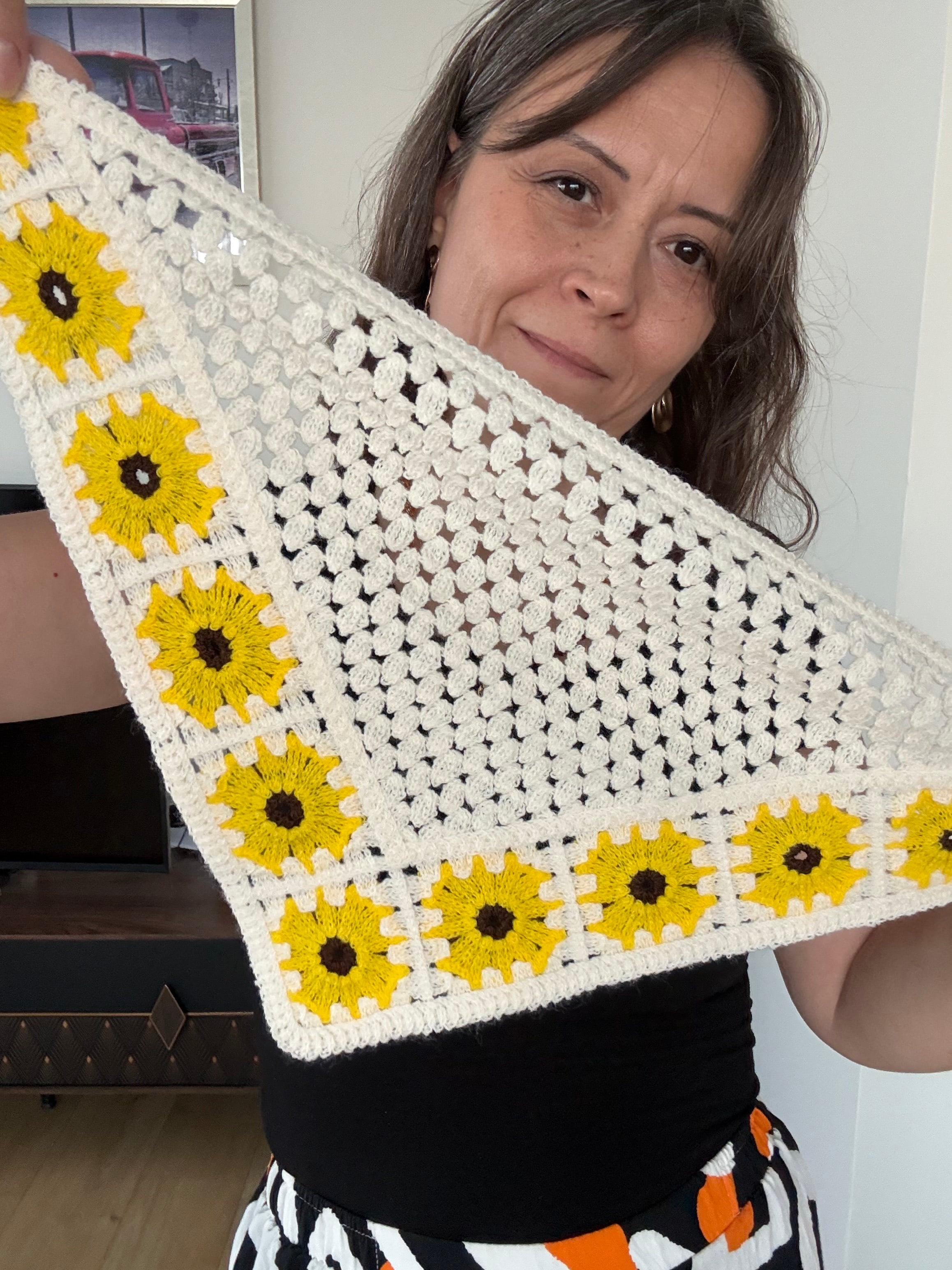 Bohem Örme Ayçiçeği Figürlü Pamuklu Bandana 