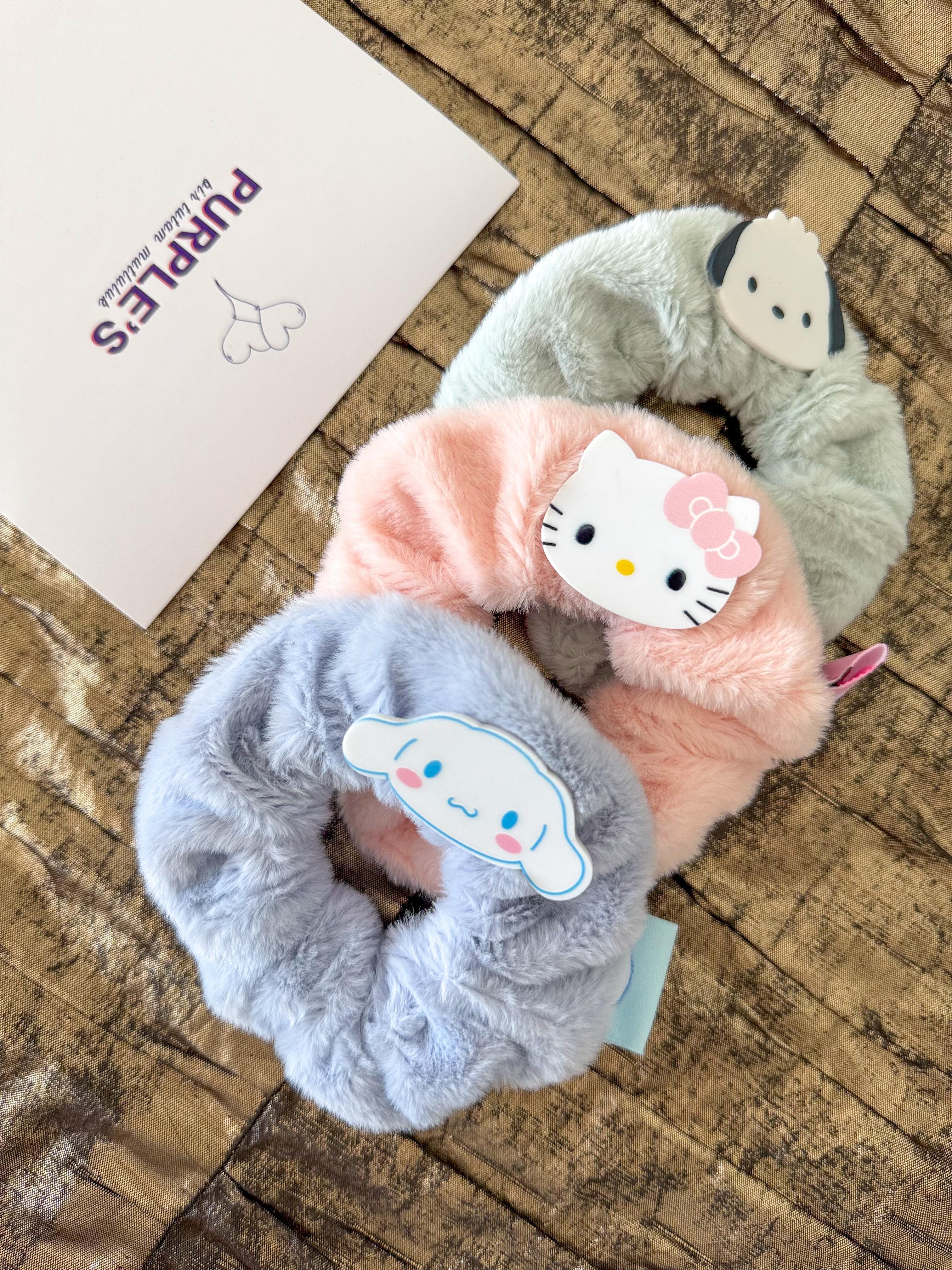 Lisanslı Peluş Scrunchies 