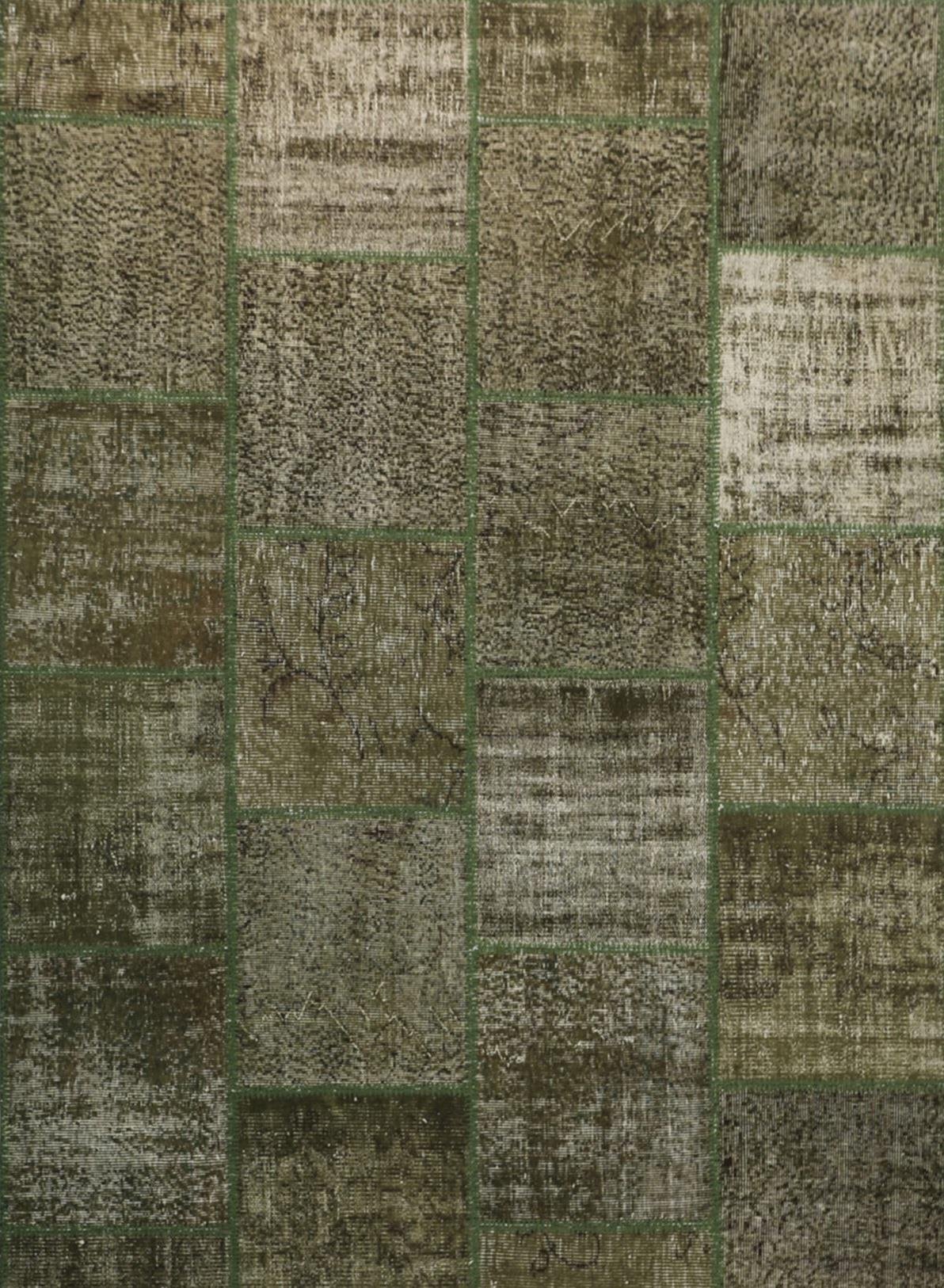 Madalyon Patchwork Antik Anadolu Halısı Forest