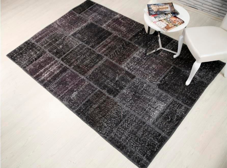 Madalyon Patchwork Antik Anadolu Halısı Black Hole