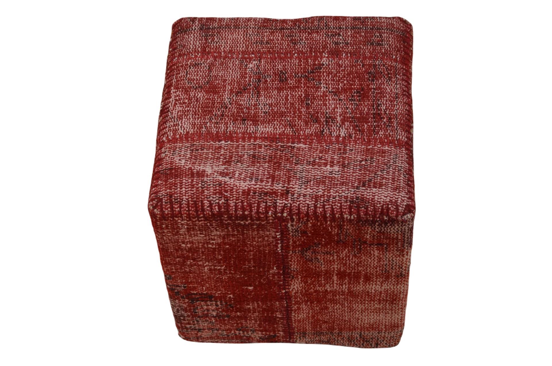 Madalyon Patchwork Puf Kırımızı Küp