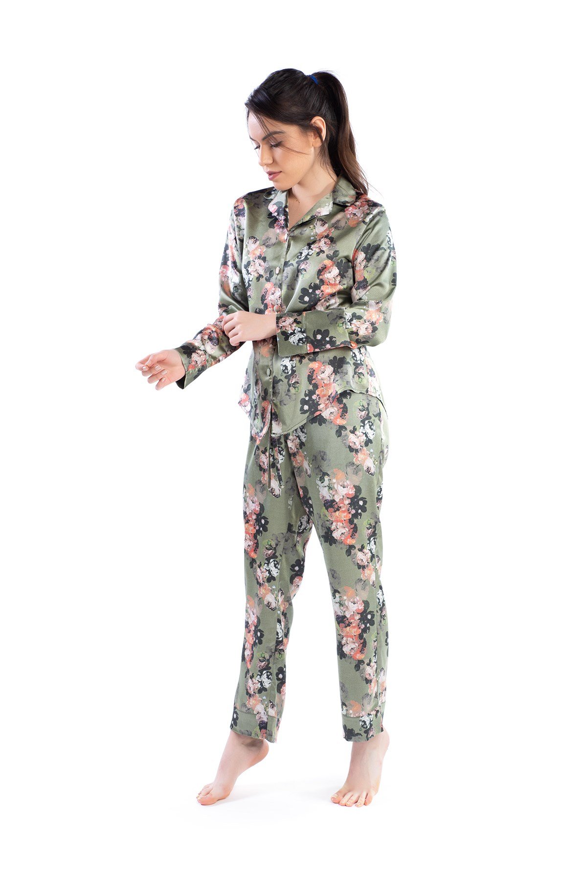 Kadın Yeşil Saten Önden Düğmeli Pijama