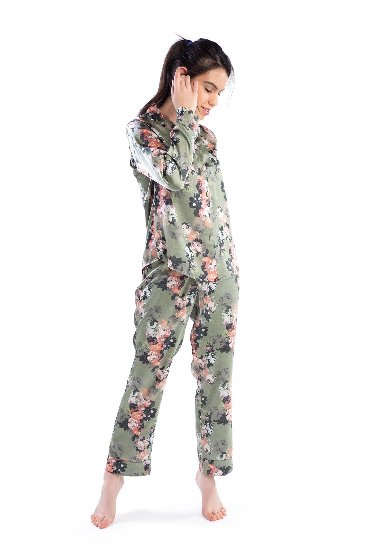 Kadın Yeşil Saten Önden Düğmeli Pijama