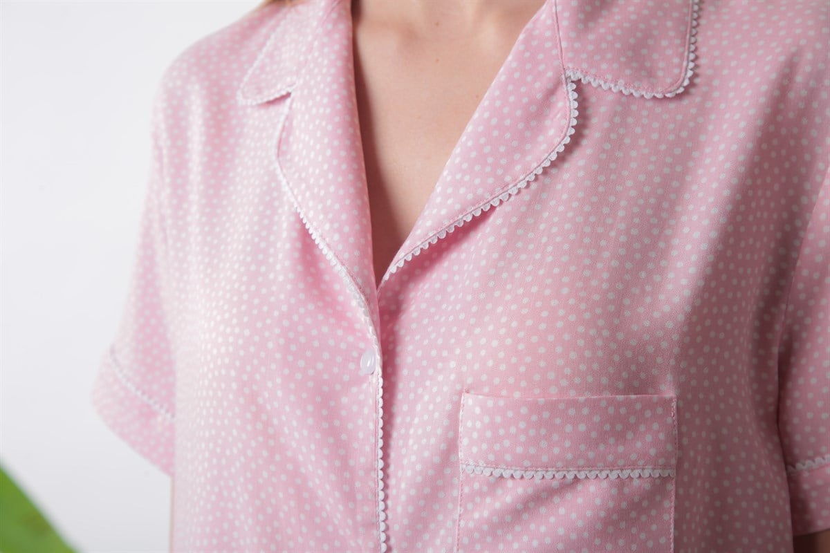 Sutaşı Biyeli Düğmeli Pembe Pijama Takımı