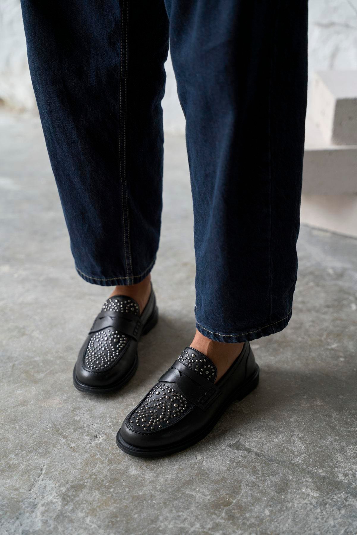 ADİLES SİYAH DERİ MAKOSEN