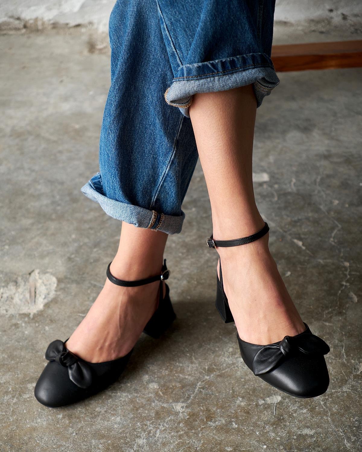 ALEC SİYAH DERİ TOPUKLU AYAKKABI