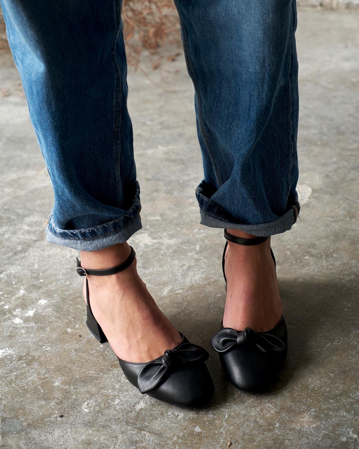 ALEC SİYAH DERİ TOPUKLU AYAKKABI