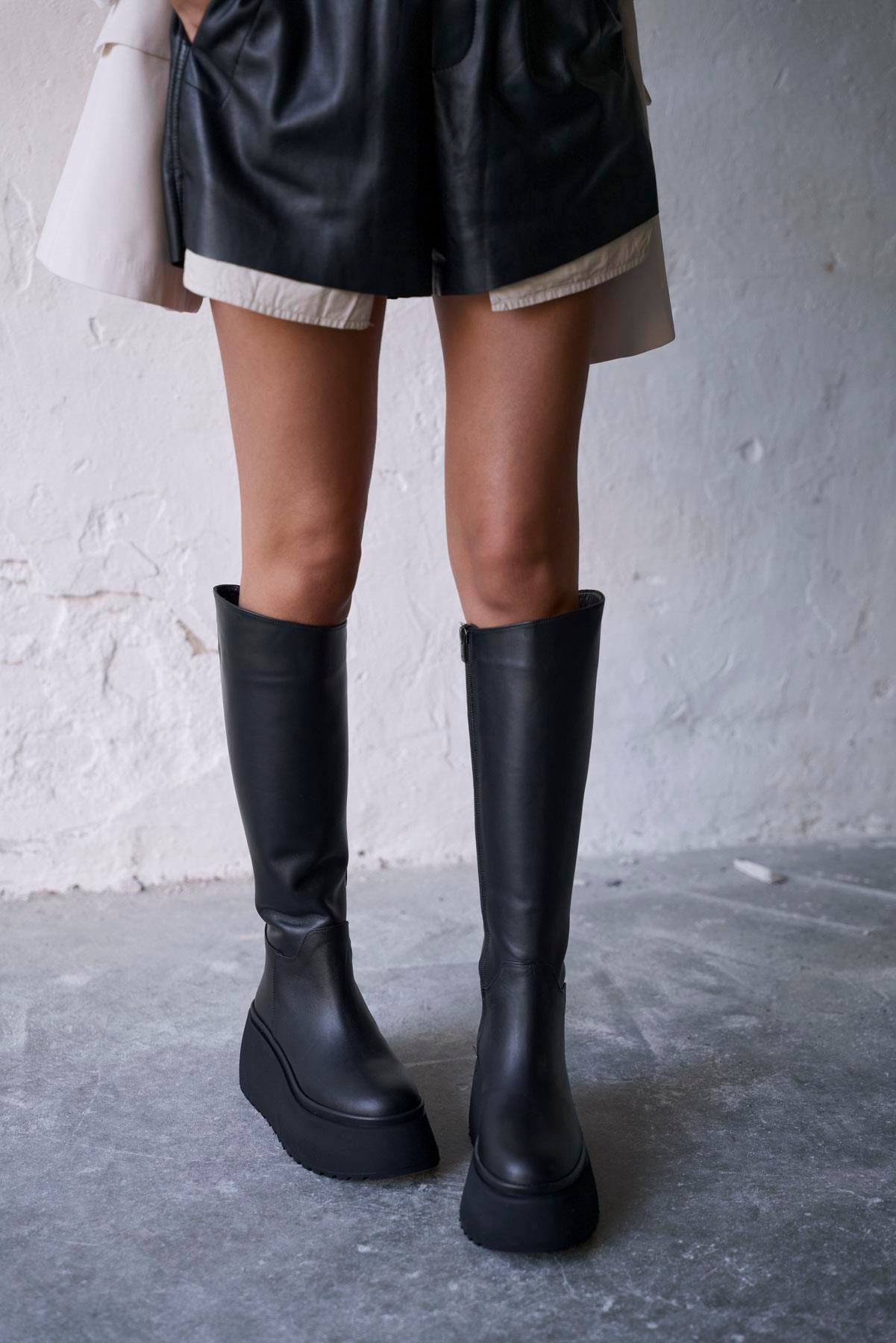 ARİAS SİYAH DERİ ÇİZME