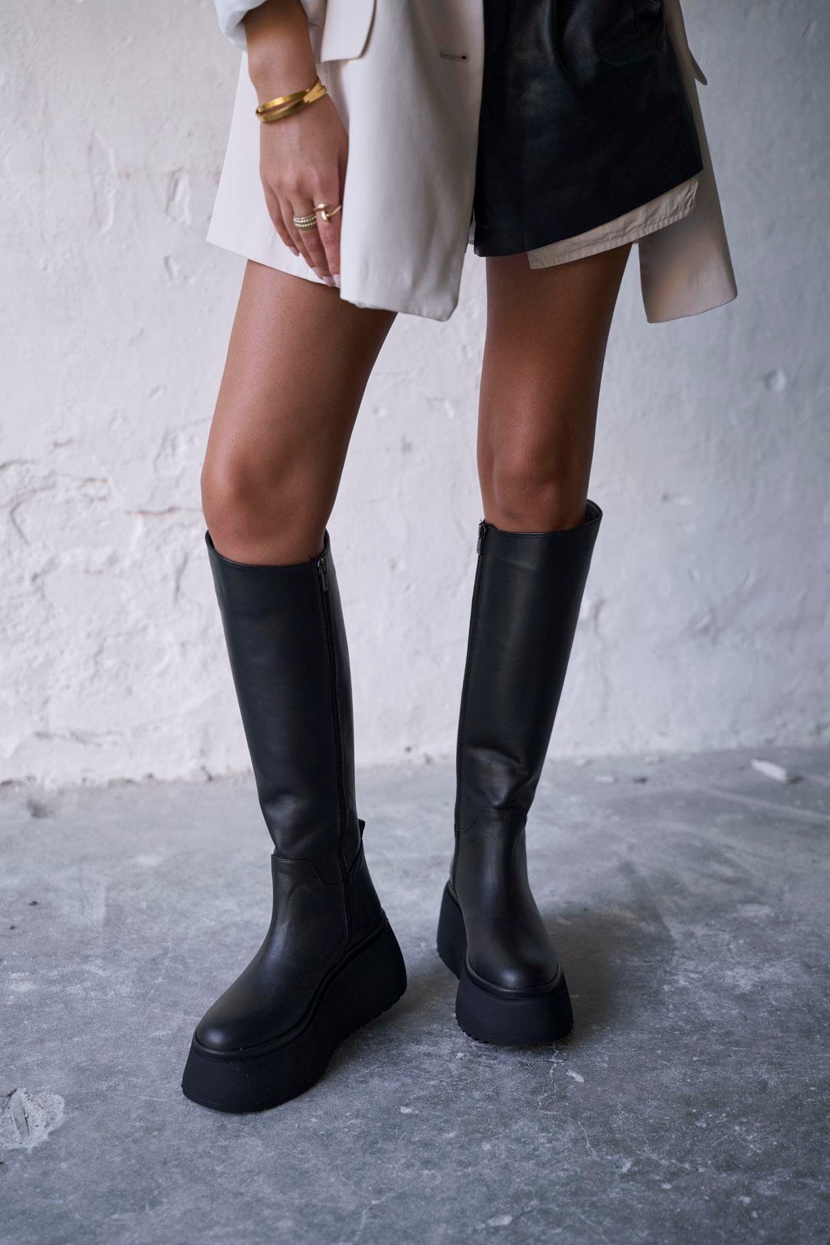 ARİAS SİYAH DERİ ÇİZME