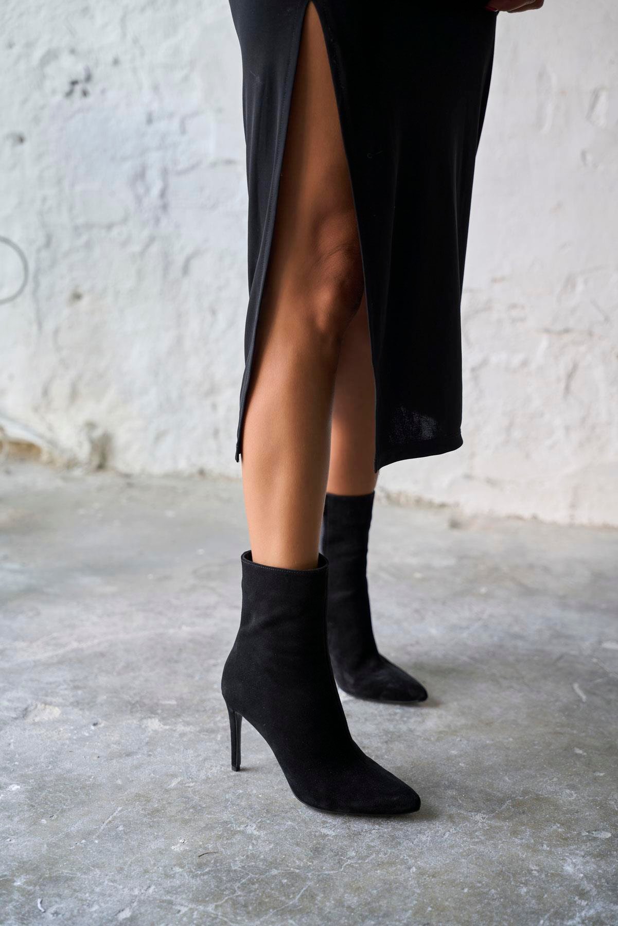 ARİS SİYAH SÜET TOPUKLU BOT