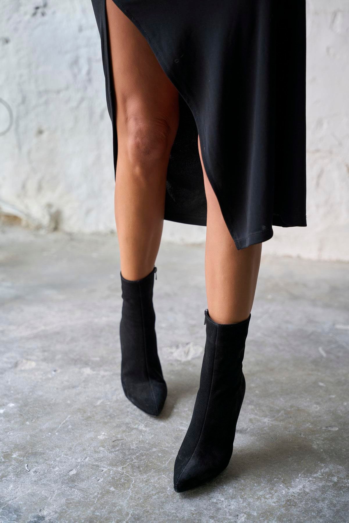 ARİS SİYAH SÜET TOPUKLU BOT