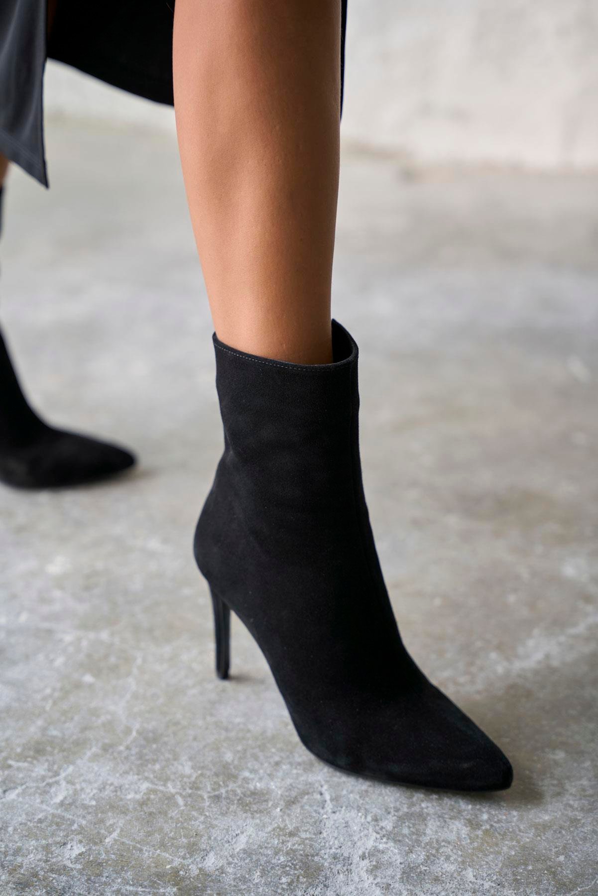 ARİS SİYAH SÜET TOPUKLU BOT