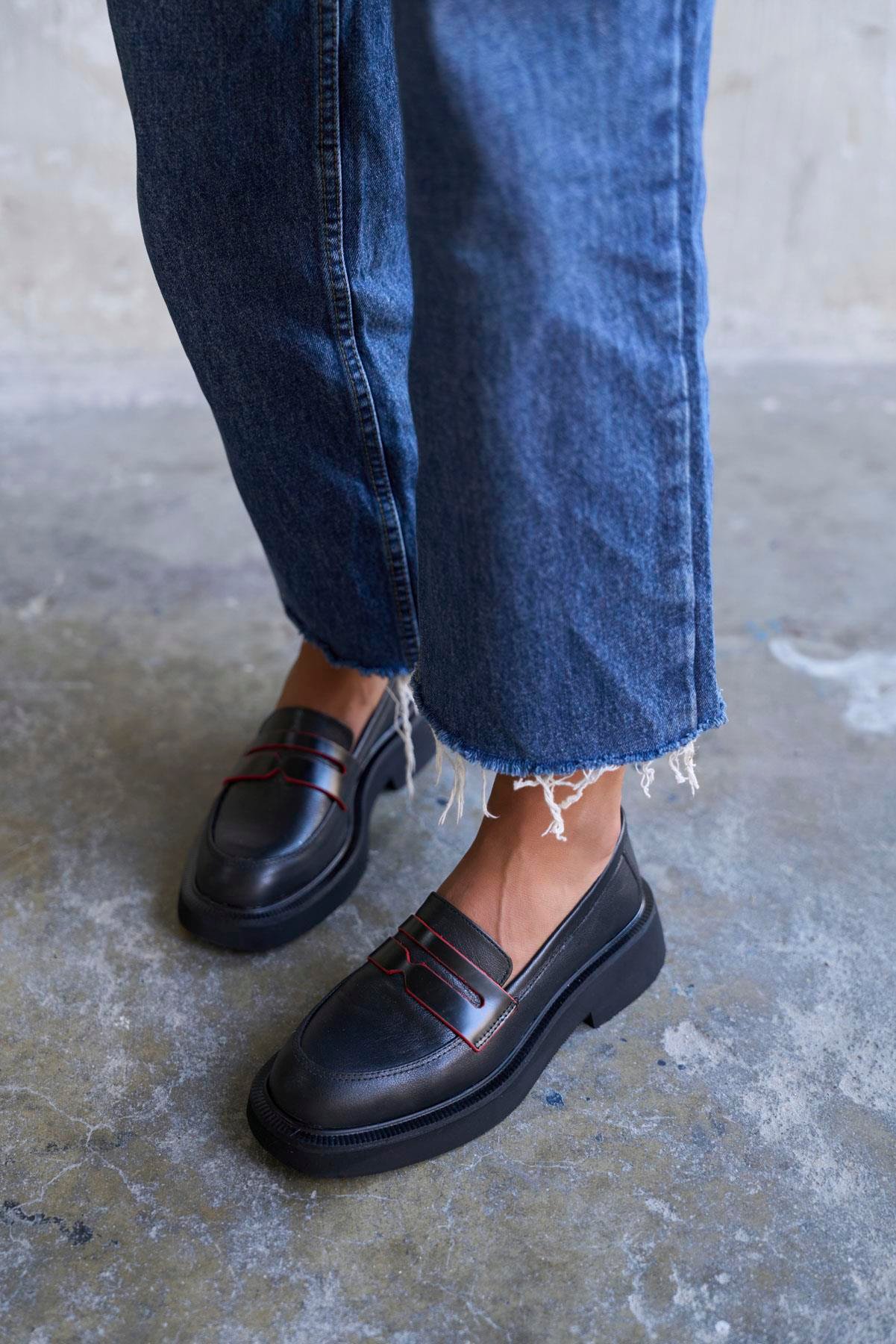 BARCA SİYAH DERİ MAKOSEN