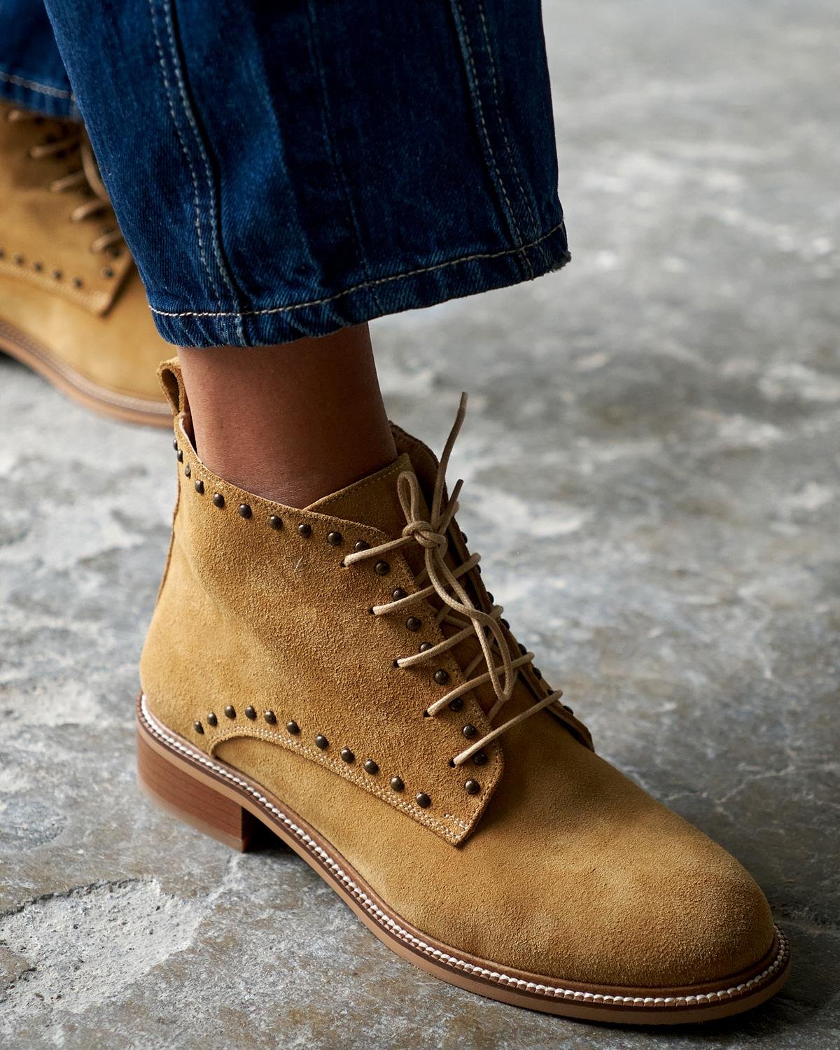 BETH CAMEL SÜET BOT