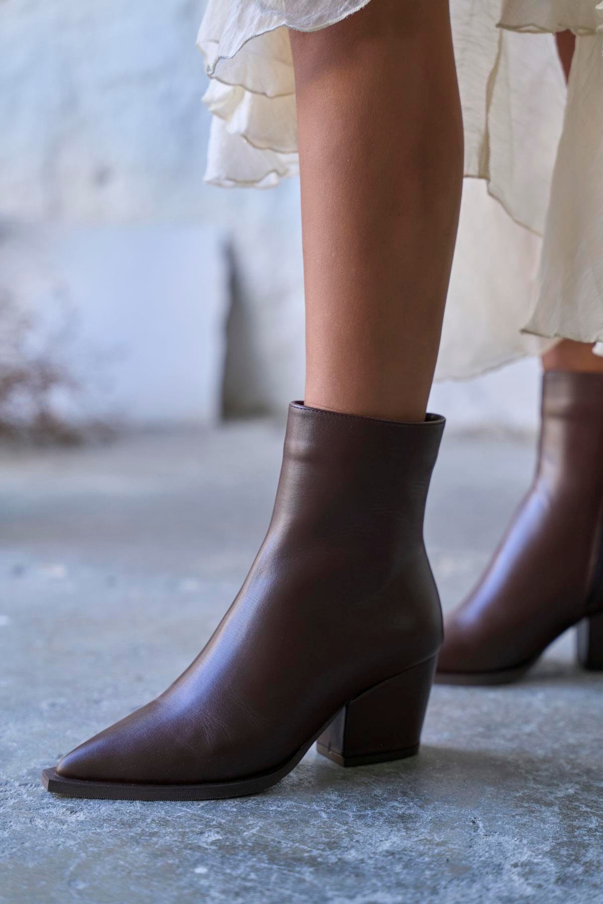 BONDİ KAHVE DERİ BOT