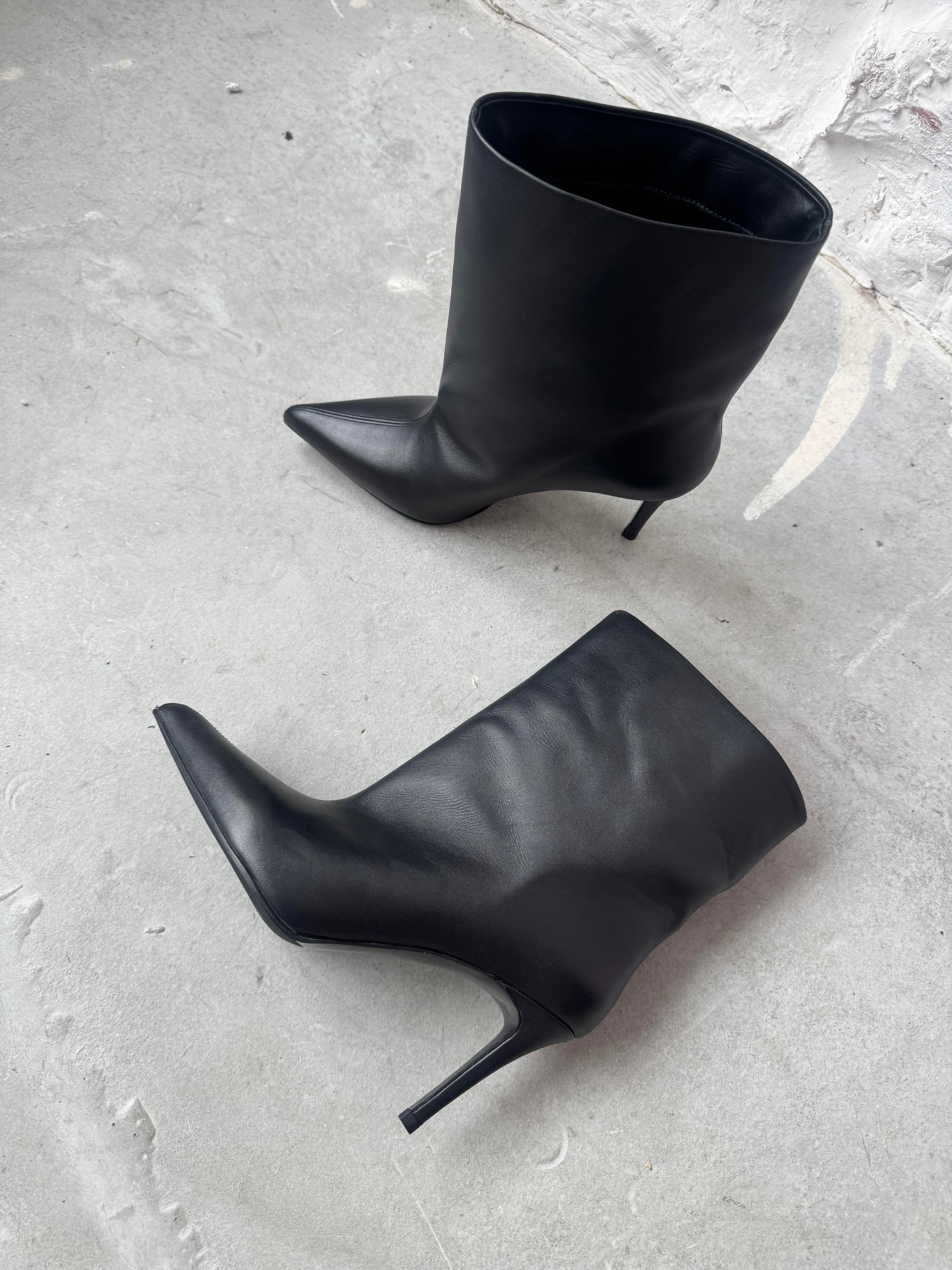 BOWSER SİYAH DERİ TOPUKLU BOT