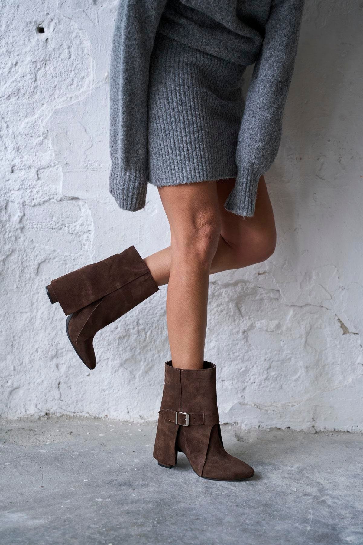 CERNY KAHVE SÜET TOPUKLU BOT