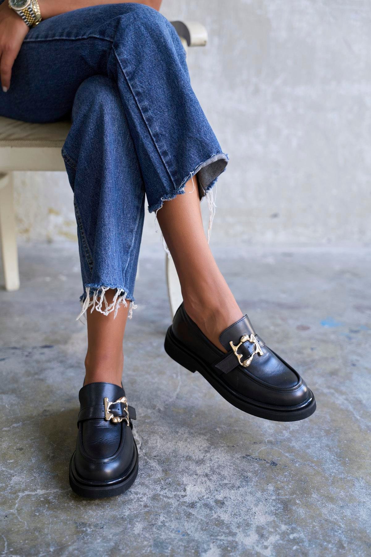 CLİNE SİYAH DERİ MAKOSEN